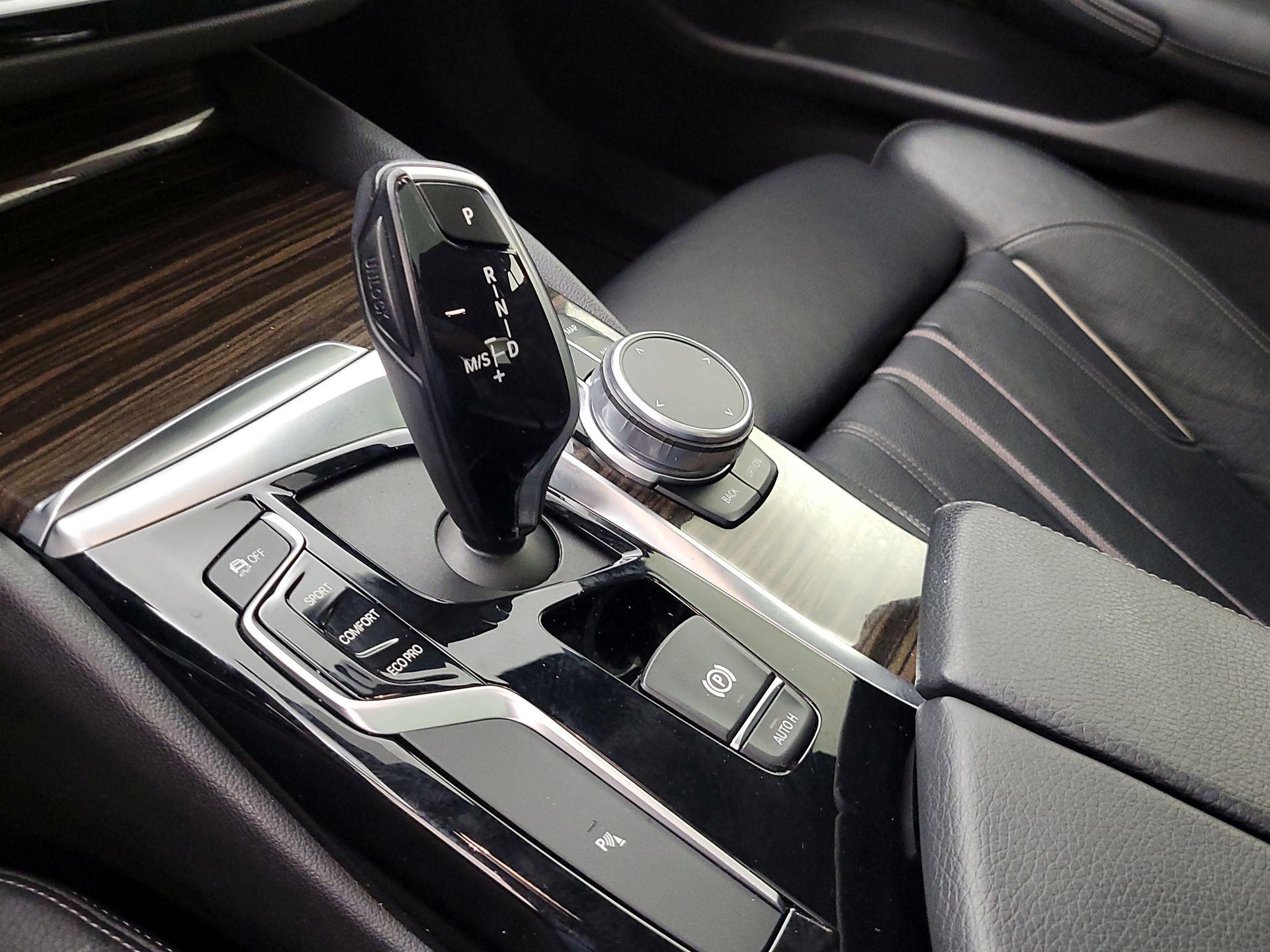 Thumbnail: 2019 BMW 5 Series - 18