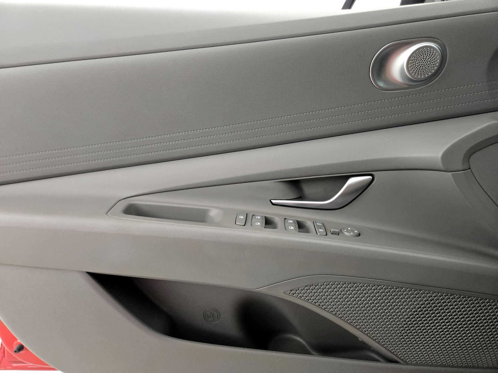 Thumbnail: 2023 Hyundai Elantra - 12