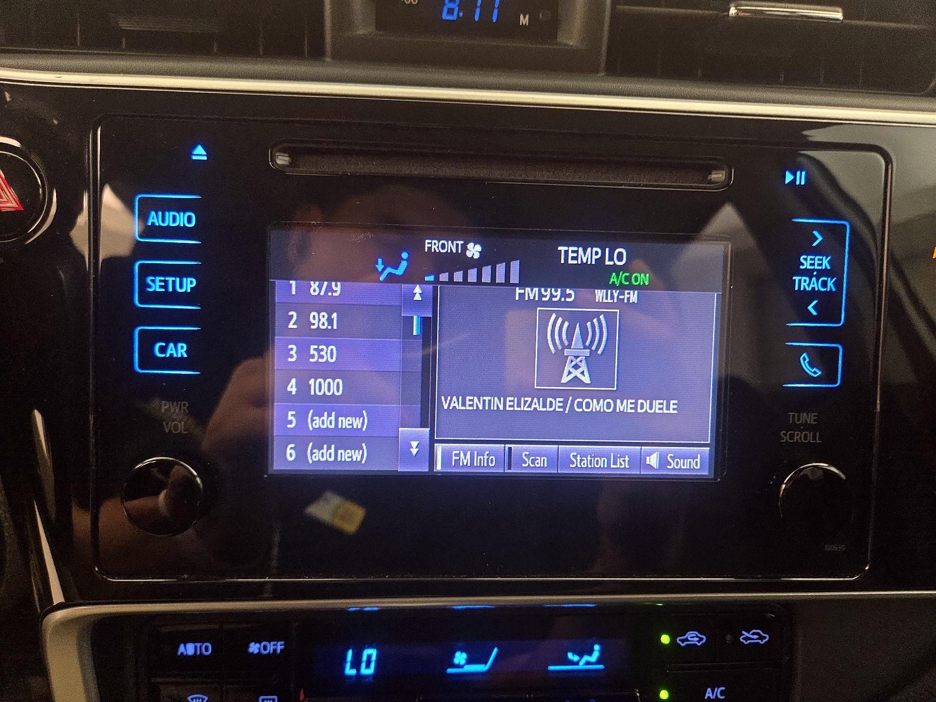 Thumbnail: 2018 Toyota Corolla - 15