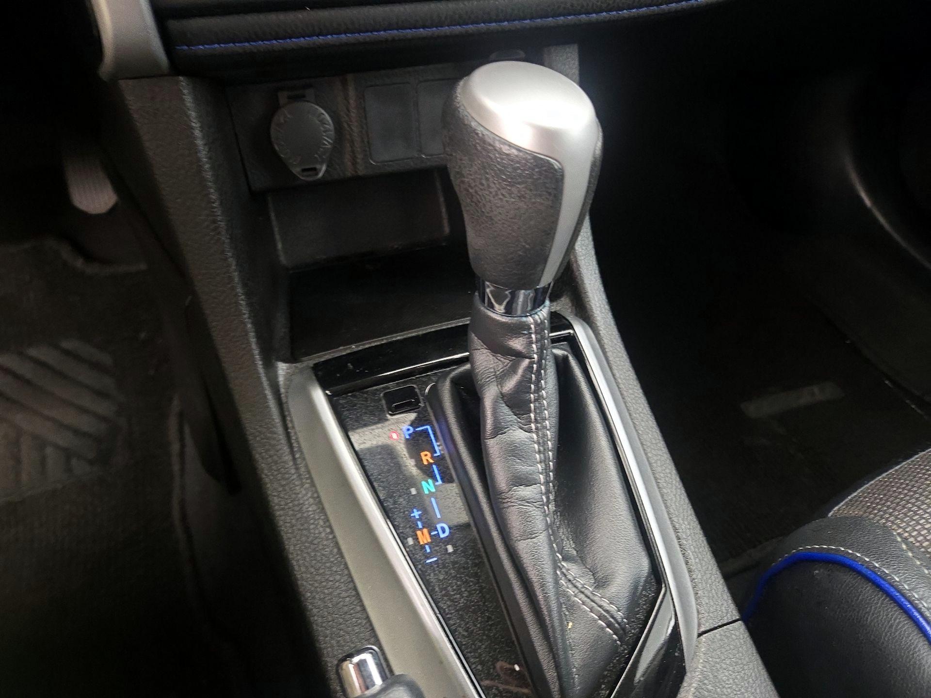 Thumbnail: 2018 Toyota Corolla - 17