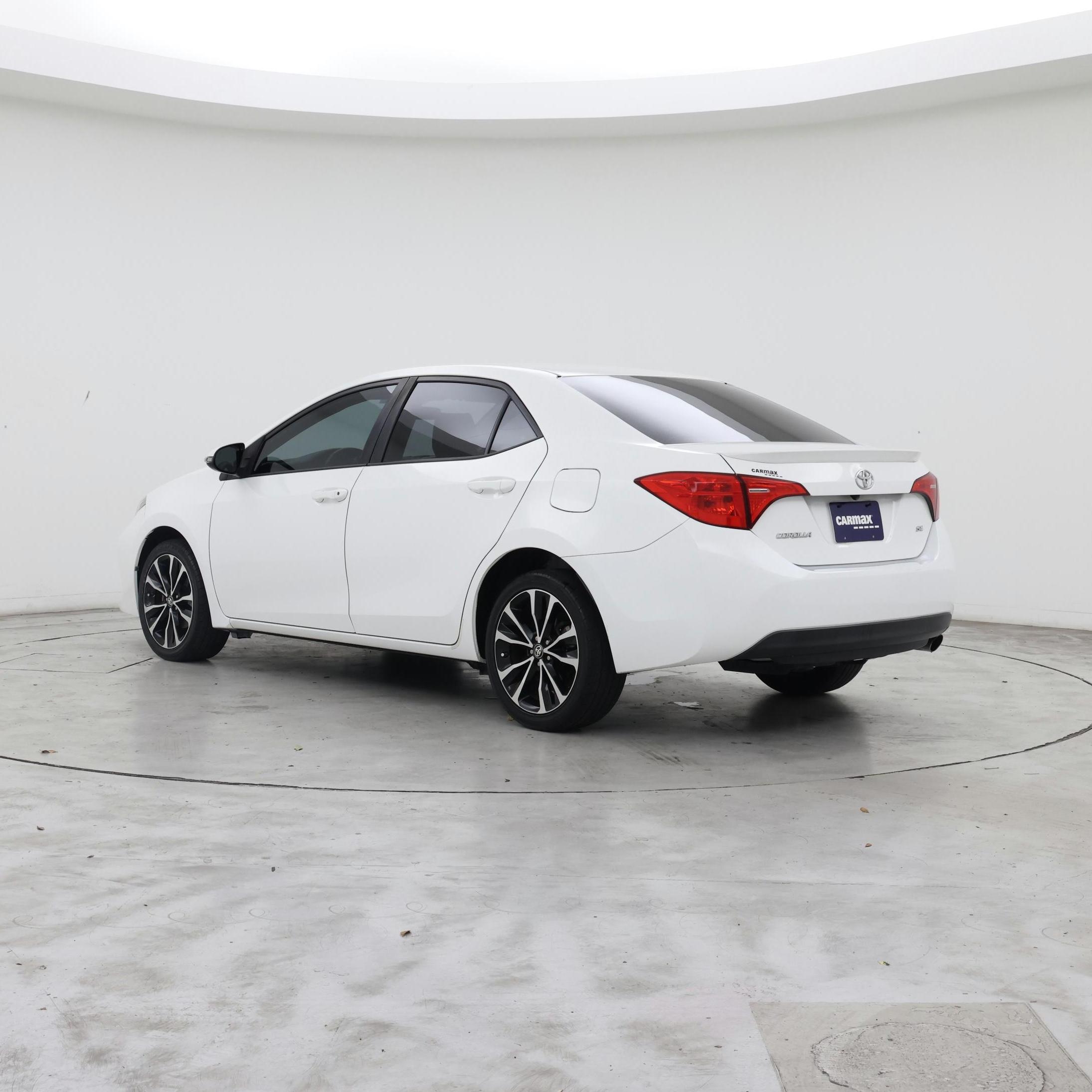 Thumbnail: 2018 Toyota Corolla - 2