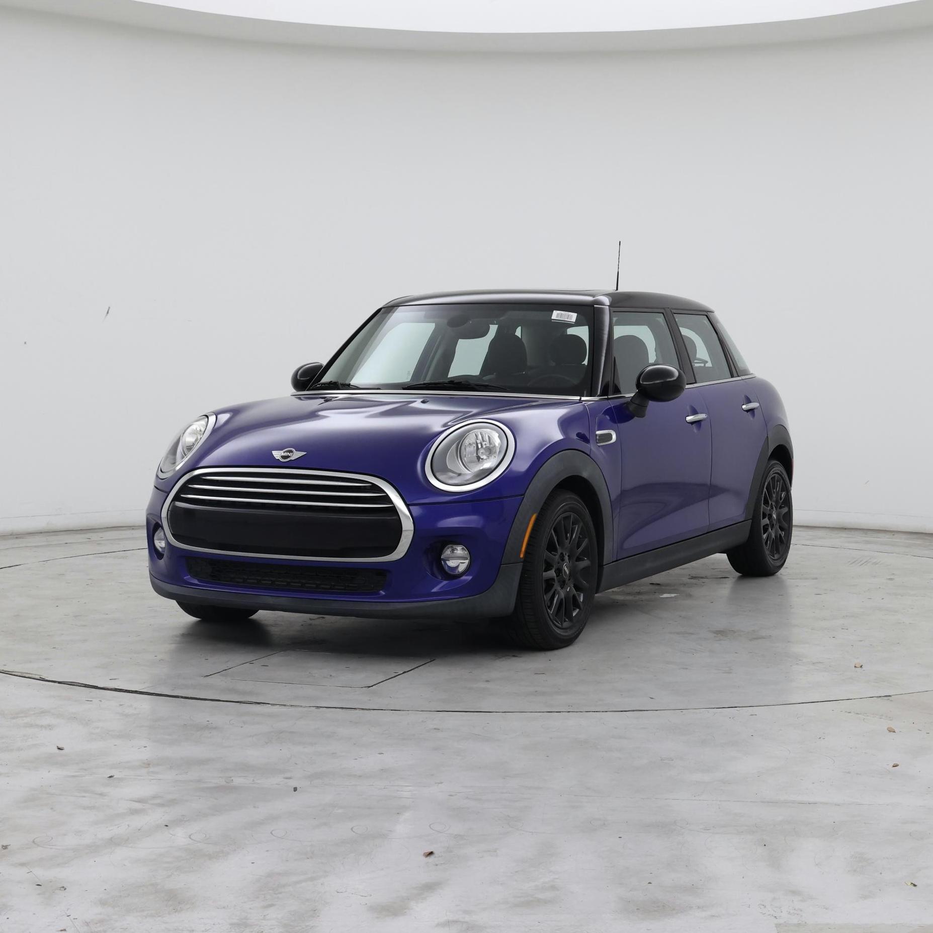 Thumbnail: 2019 MINI Cooper Hardtop - 4