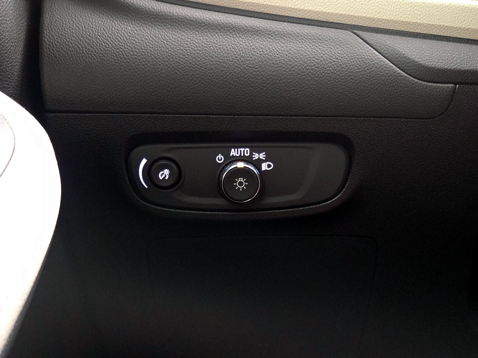 Thumbnail: 2025 Buick Encore GX - 13