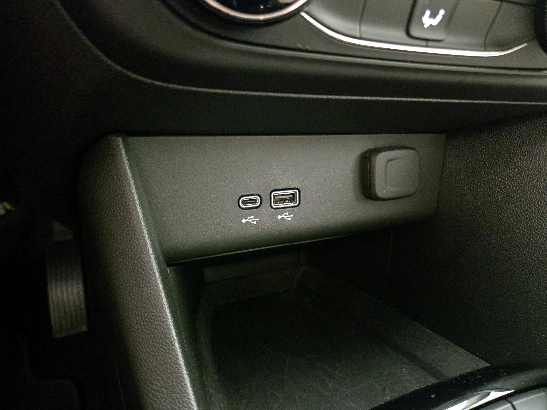 Thumbnail: 2025 Buick Encore GX - 18