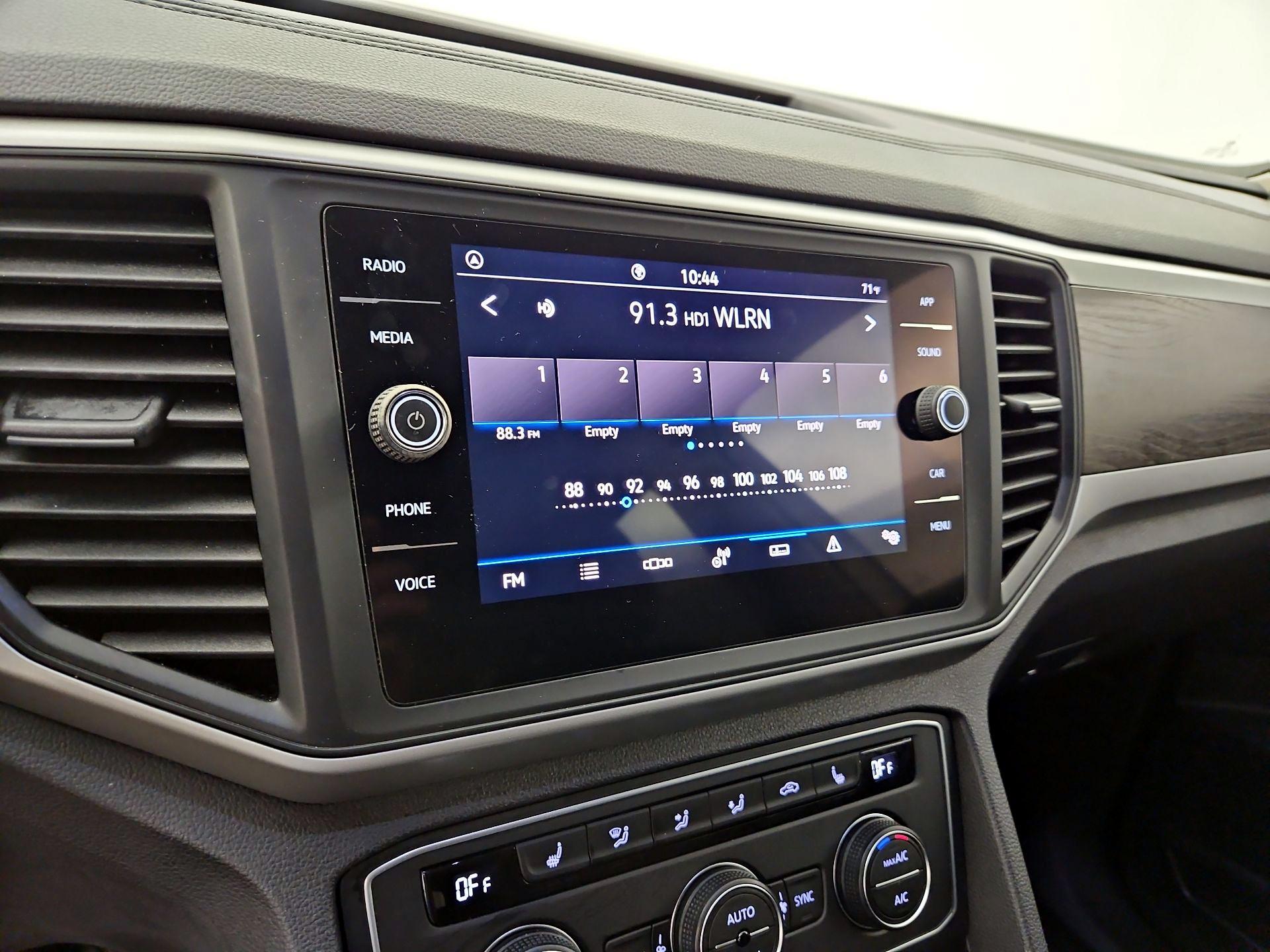 Thumbnail: 2021 Volkswagen Atlas - 15