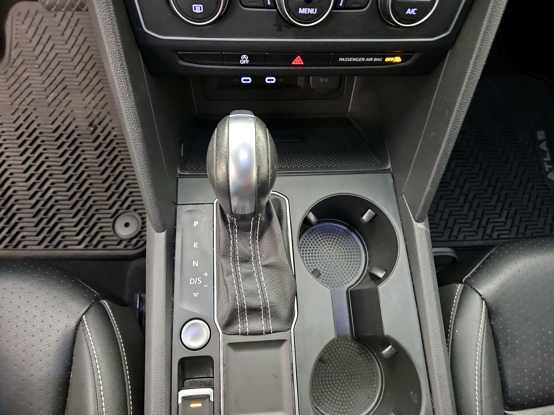 Thumbnail: 2021 Volkswagen Atlas - 17