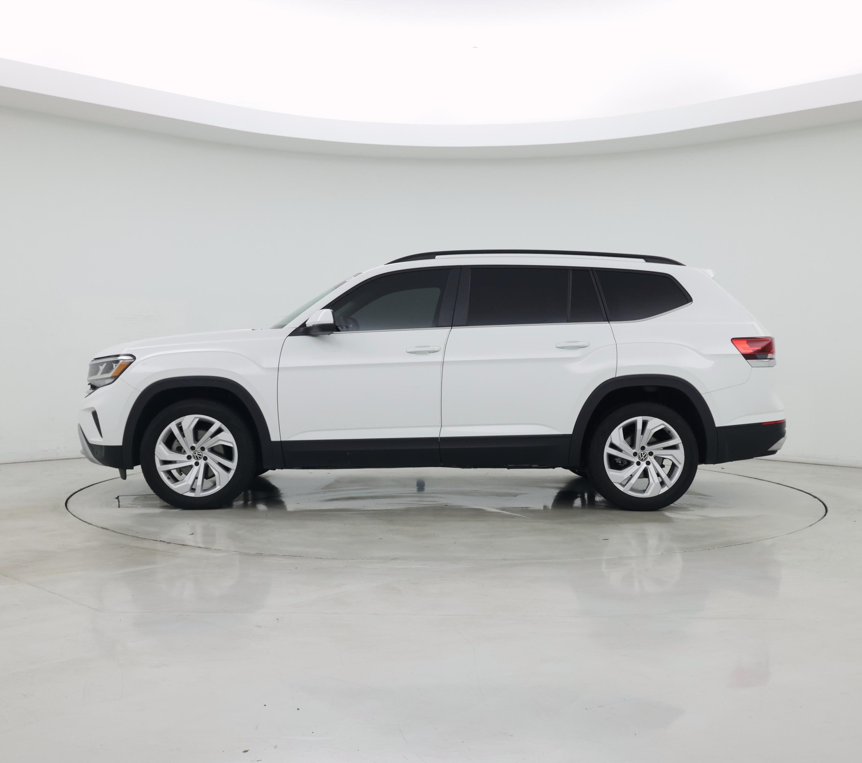 Thumbnail: 2021 Volkswagen Atlas - 3