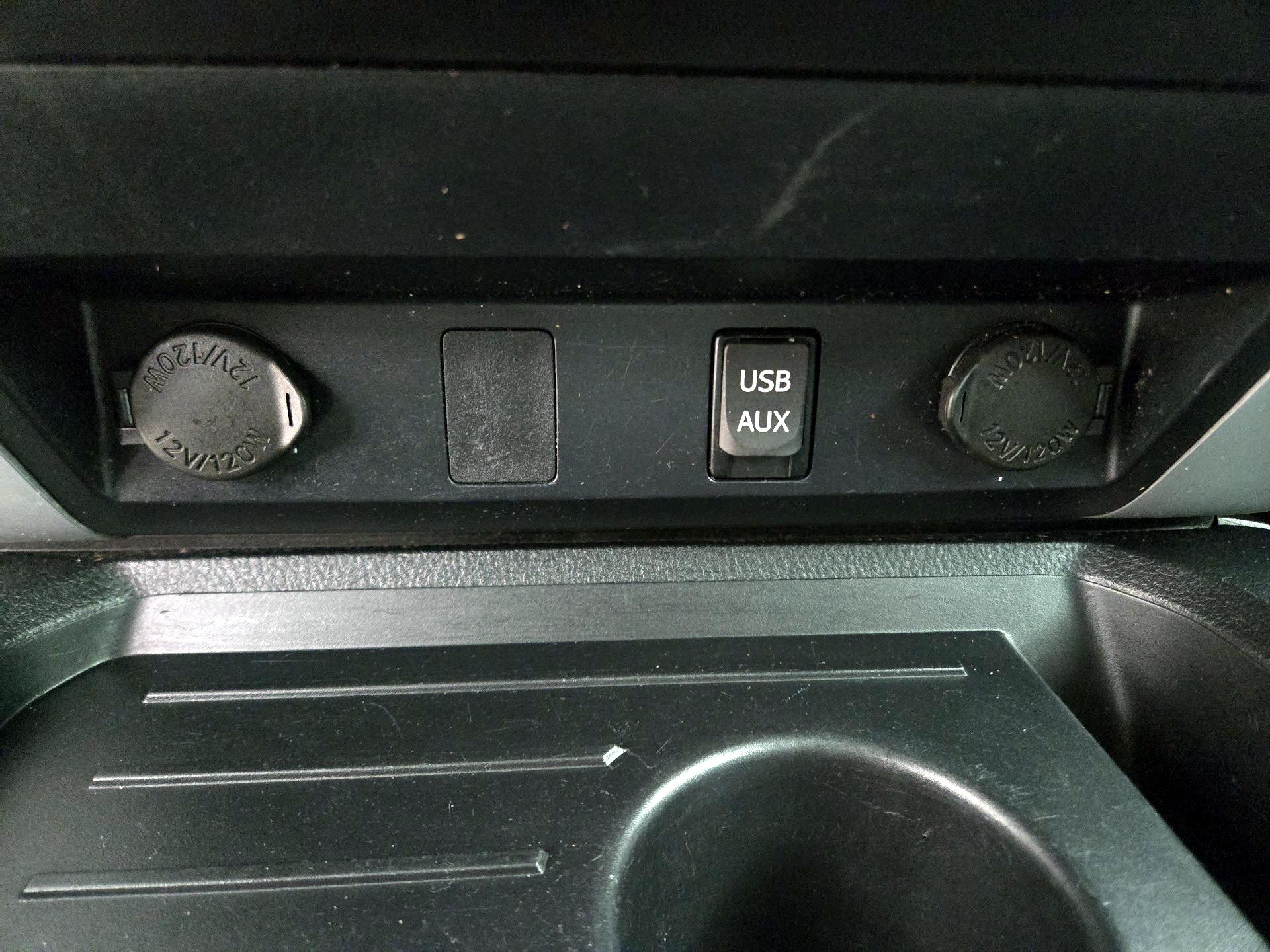 Thumbnail: 2017 Toyota Tundra - 18