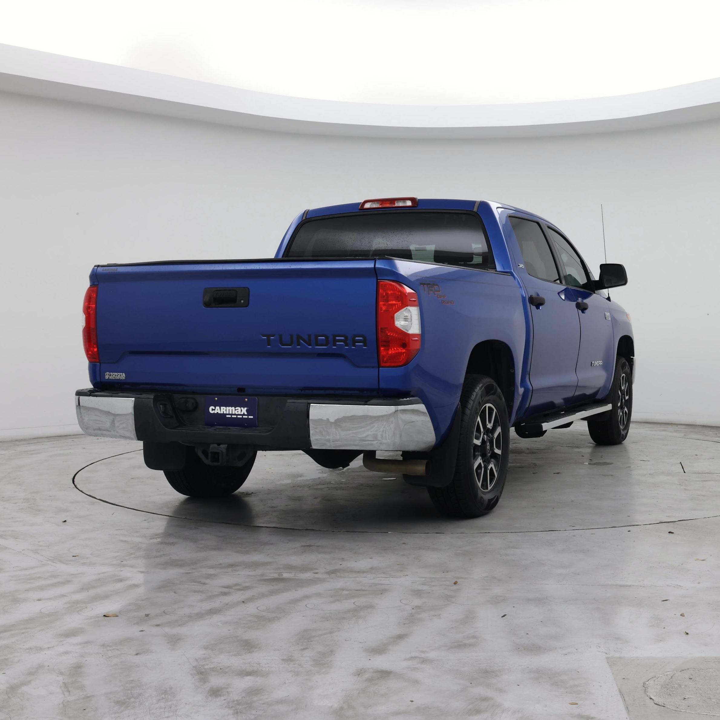 Thumbnail: 2017 Toyota Tundra - 8