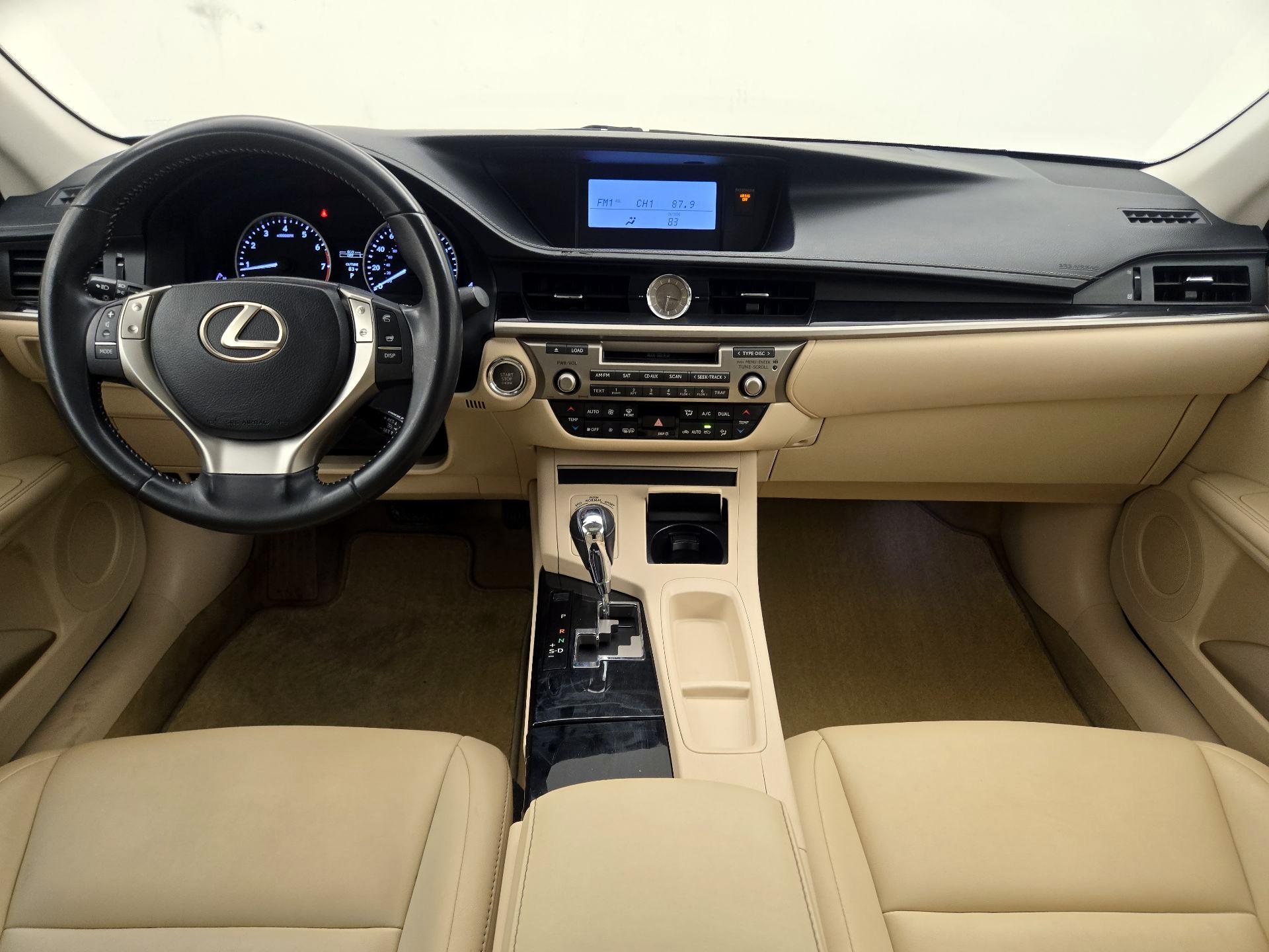 Thumbnail: 2014 Lexus ES - 9