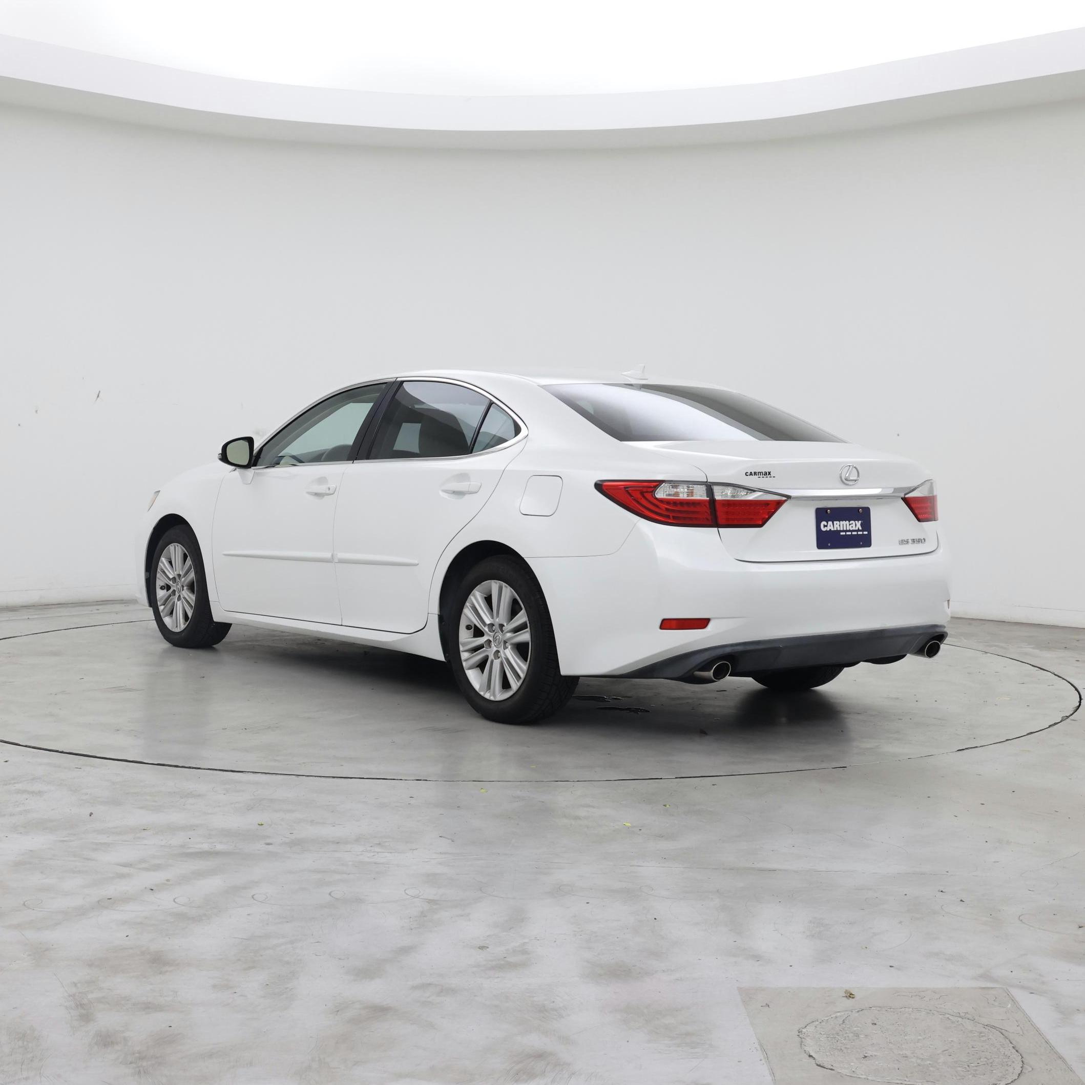 Thumbnail: 2014 Lexus ES - 2