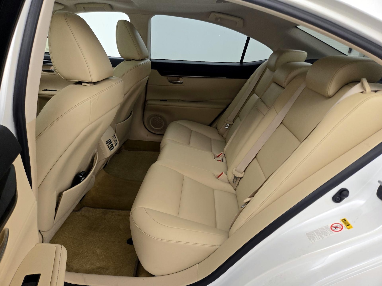 2014 Lexus ES 350 - Photo 20