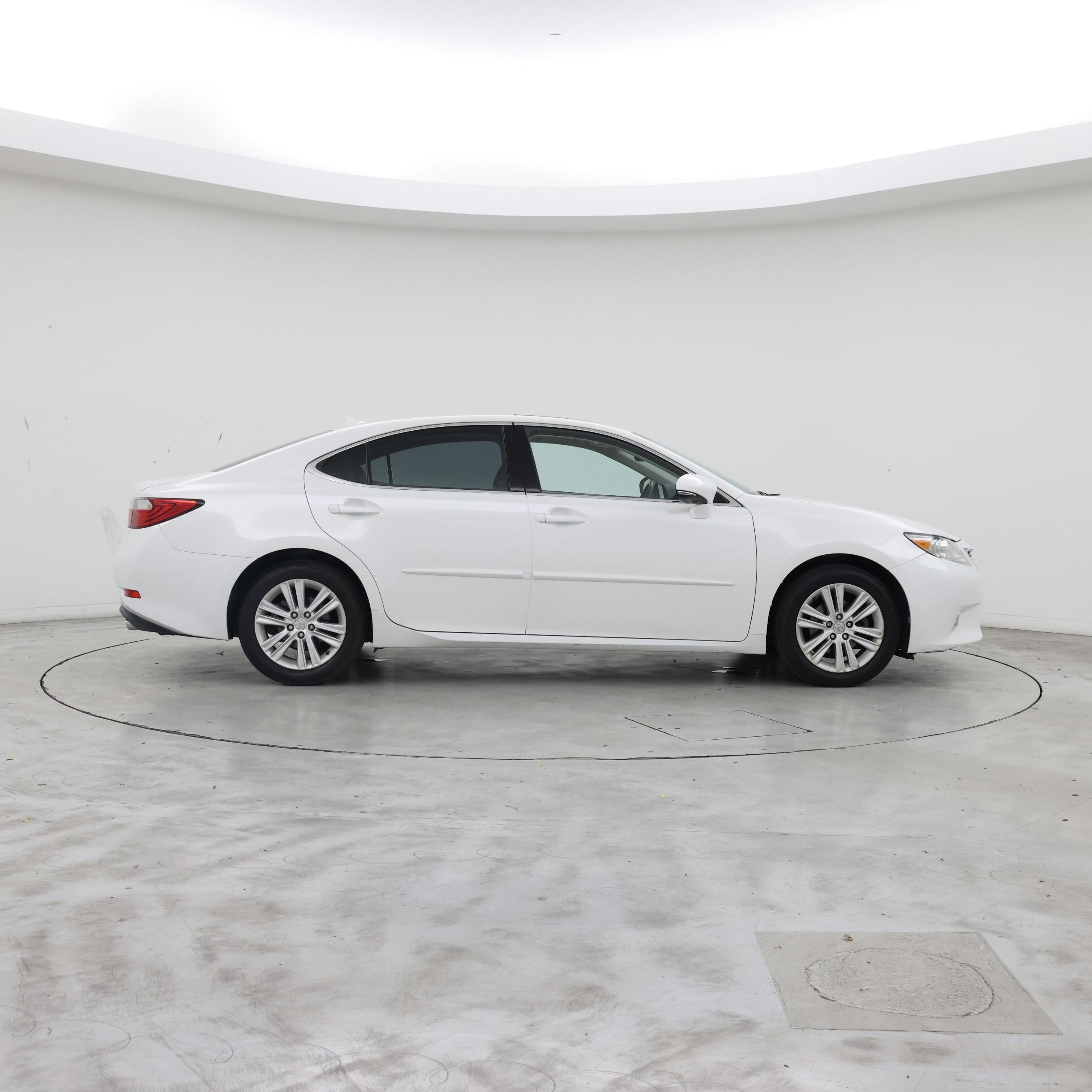 Thumbnail: 2014 Lexus ES - 7