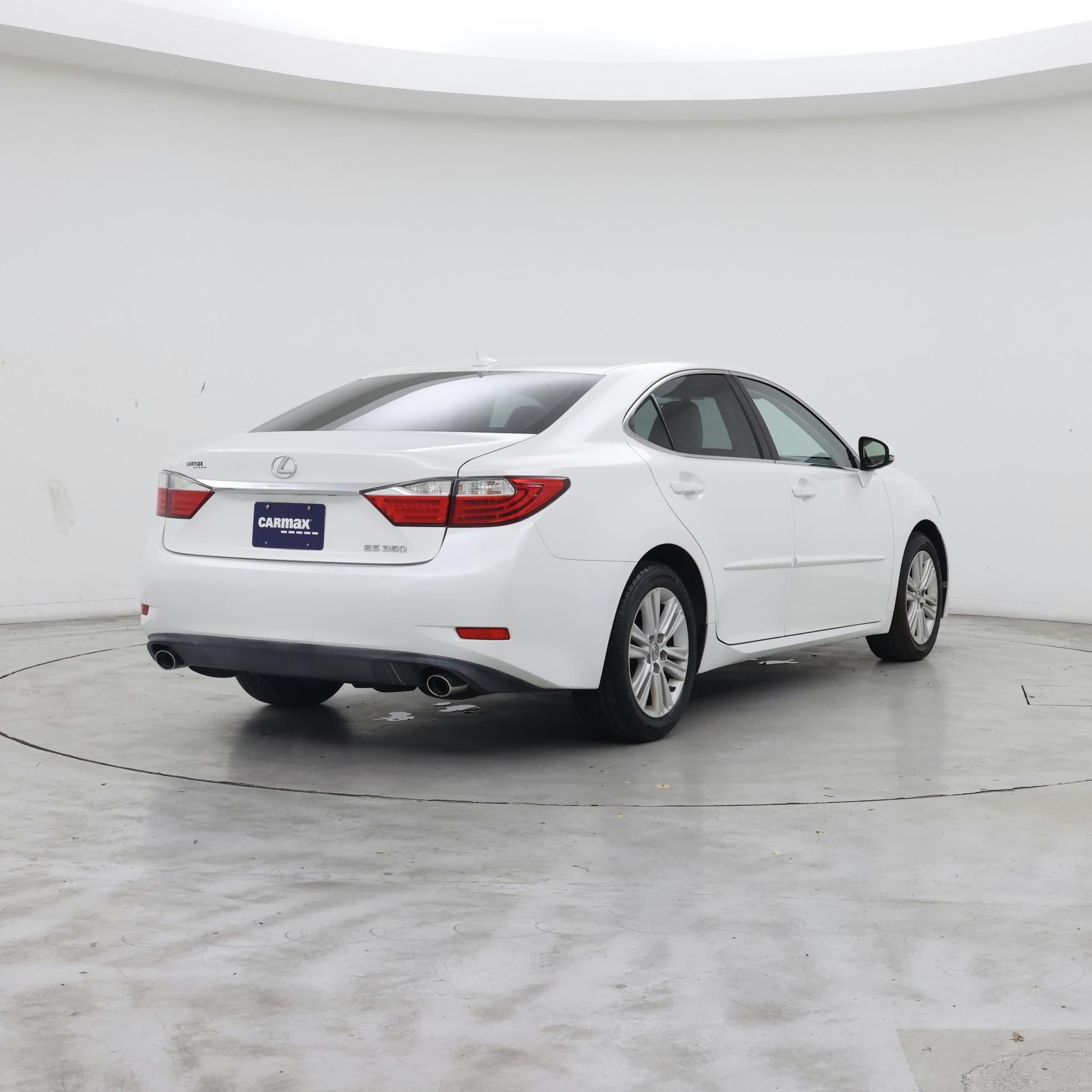 Thumbnail: 2014 Lexus ES - 8