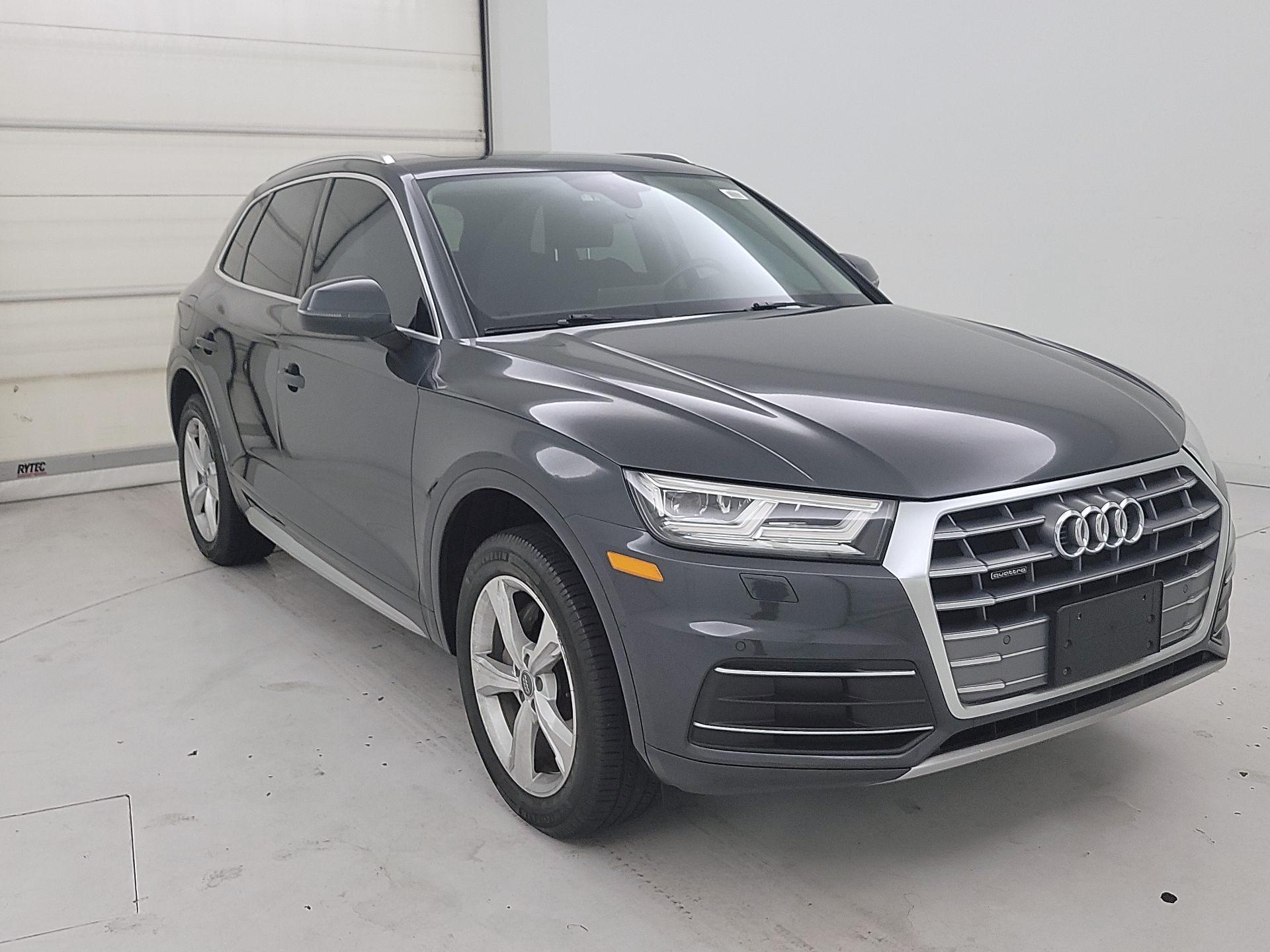 Thumbnail: 2020 Audi Q5 - 1