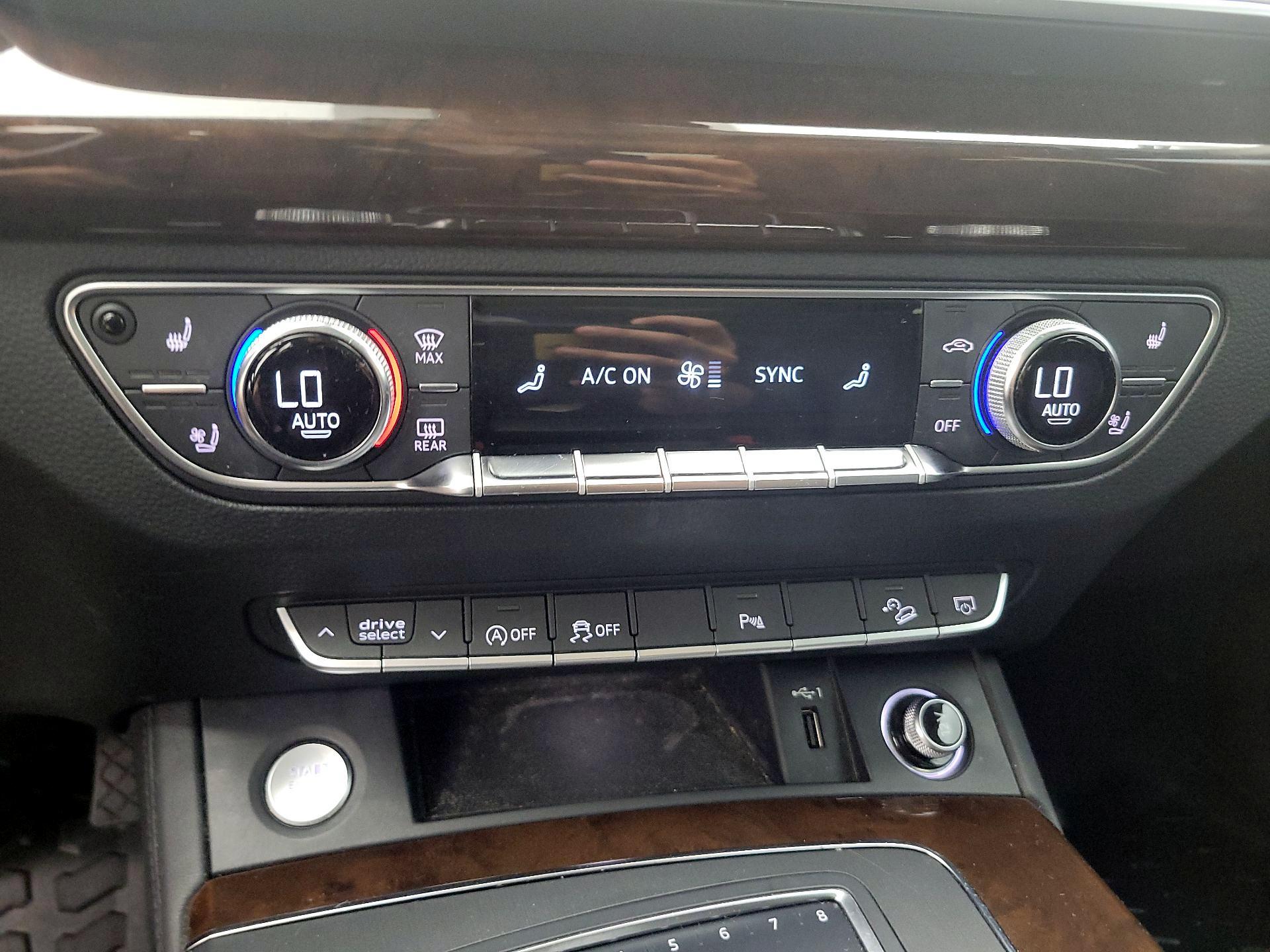 Thumbnail: 2020 Audi Q5 - 15