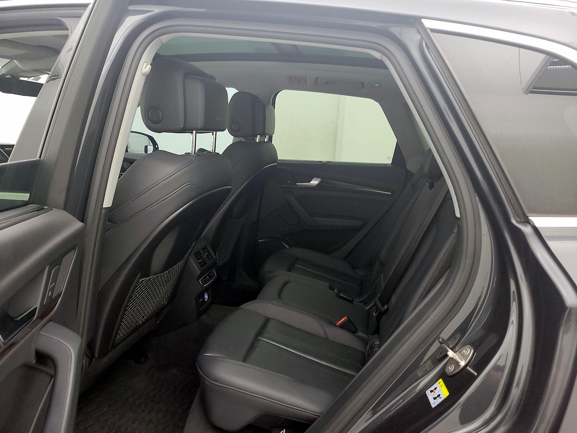 Thumbnail: 2020 Audi Q5 - 19