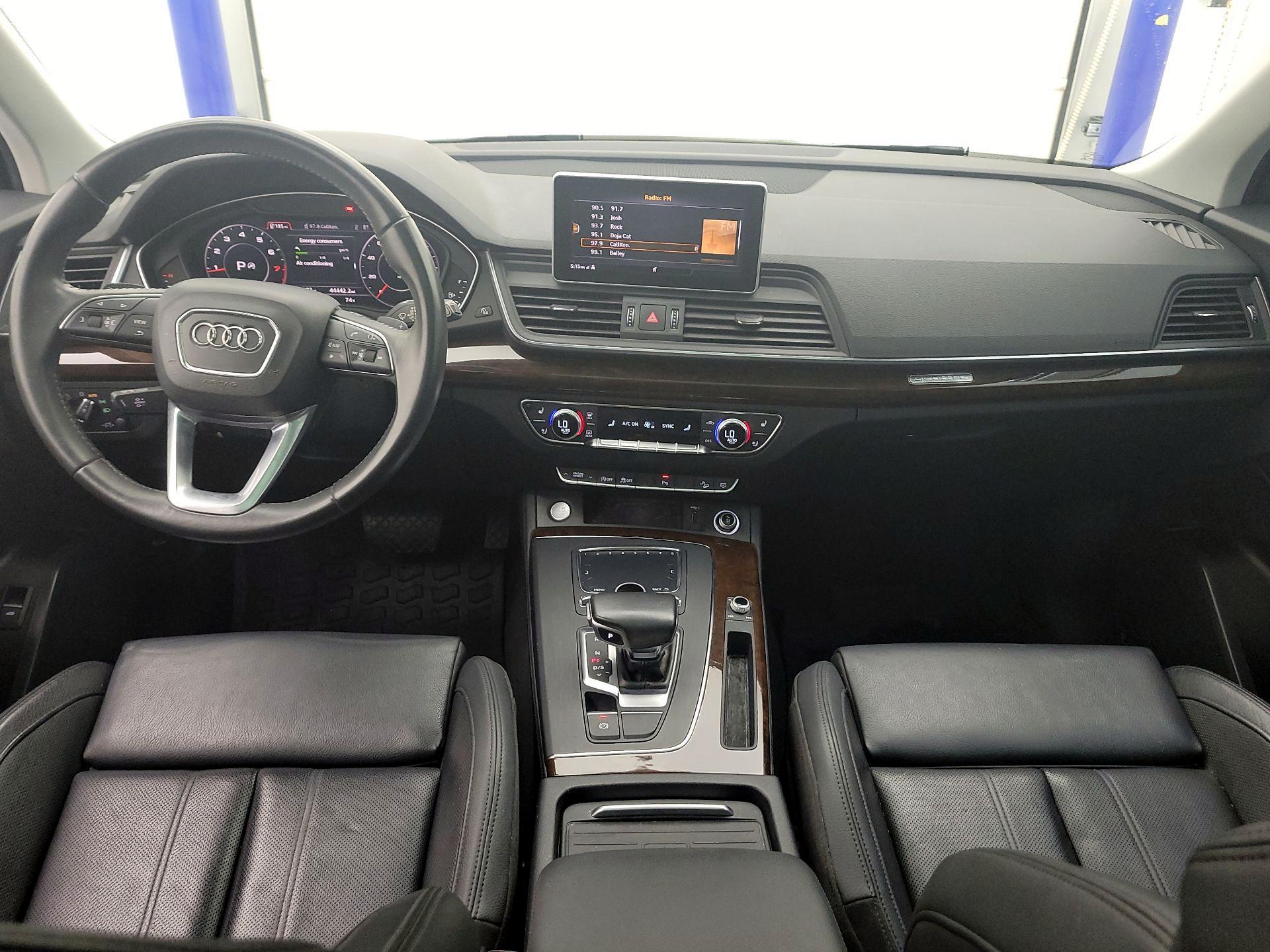 Thumbnail: 2020 Audi Q5 - 8