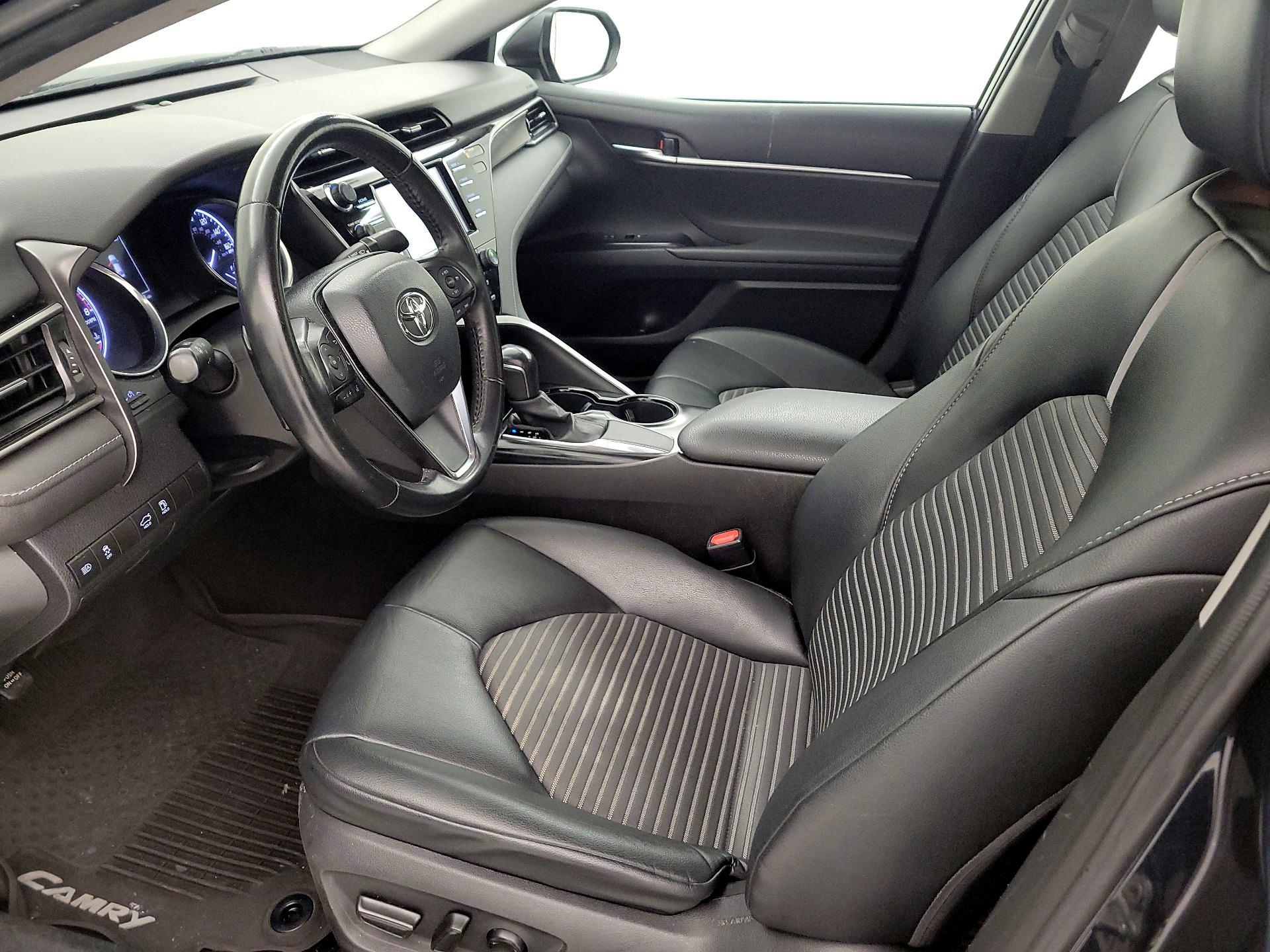 Thumbnail: 2020 Toyota Camry - 11