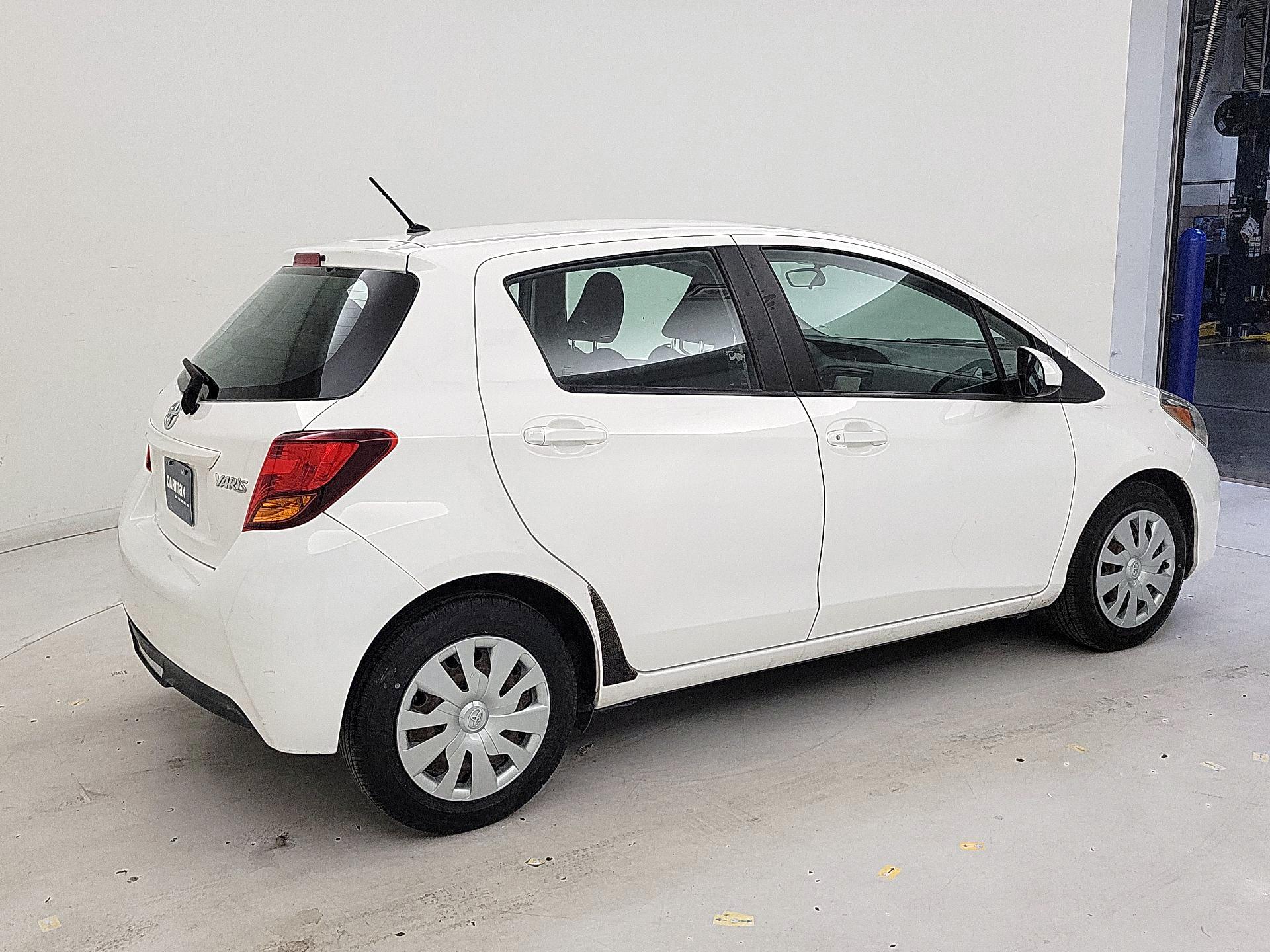 Thumbnail: 2016 Toyota Yaris - 5