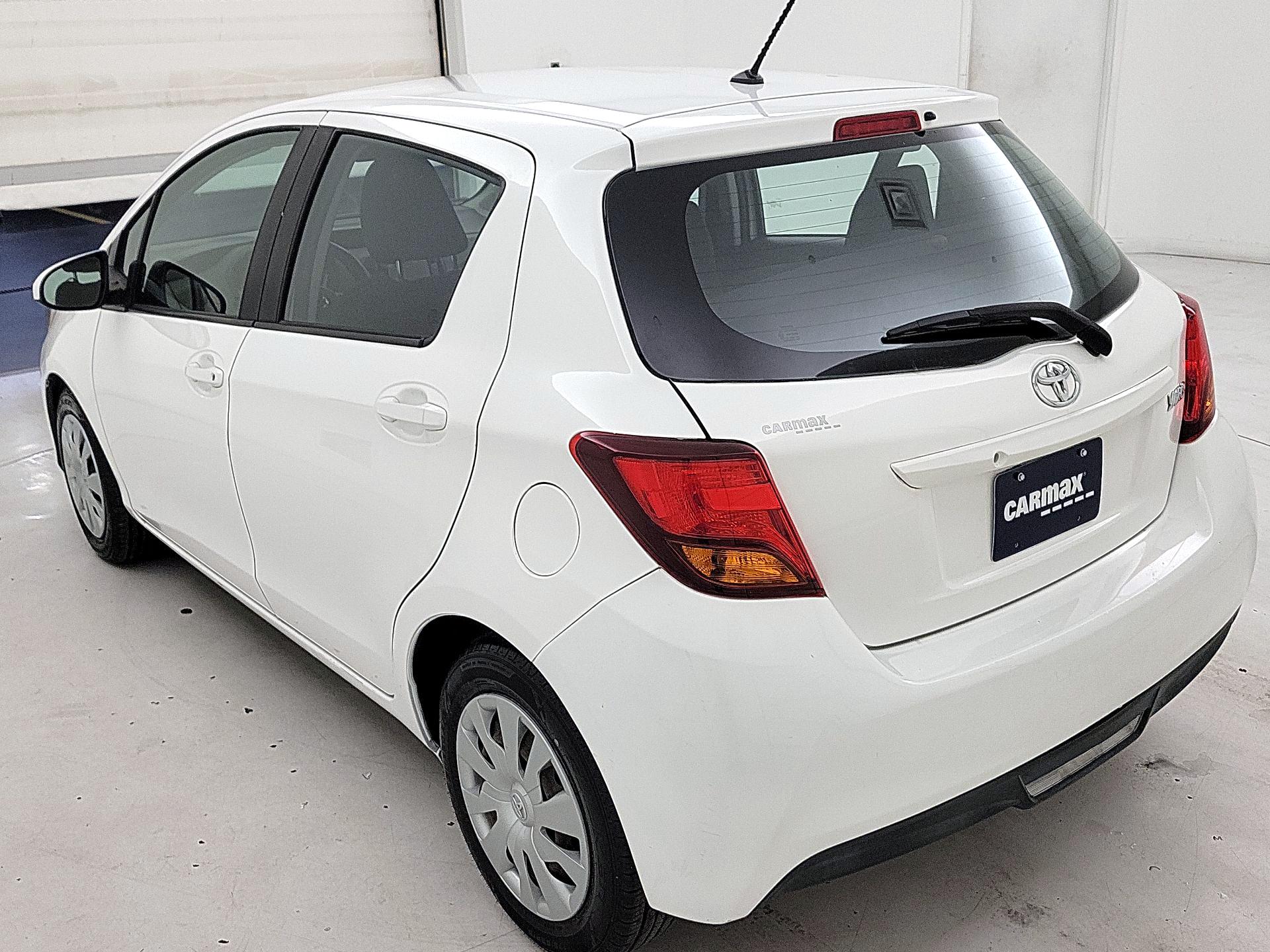 Thumbnail: 2016 Toyota Yaris - 7