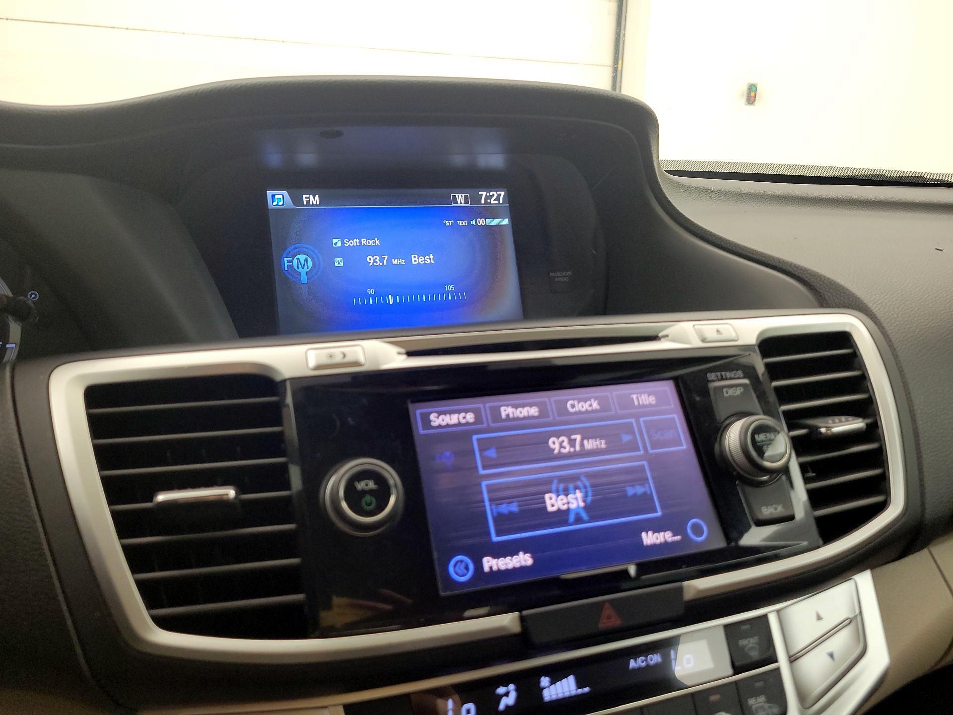 Thumbnail: 2015 Honda Accord - 13