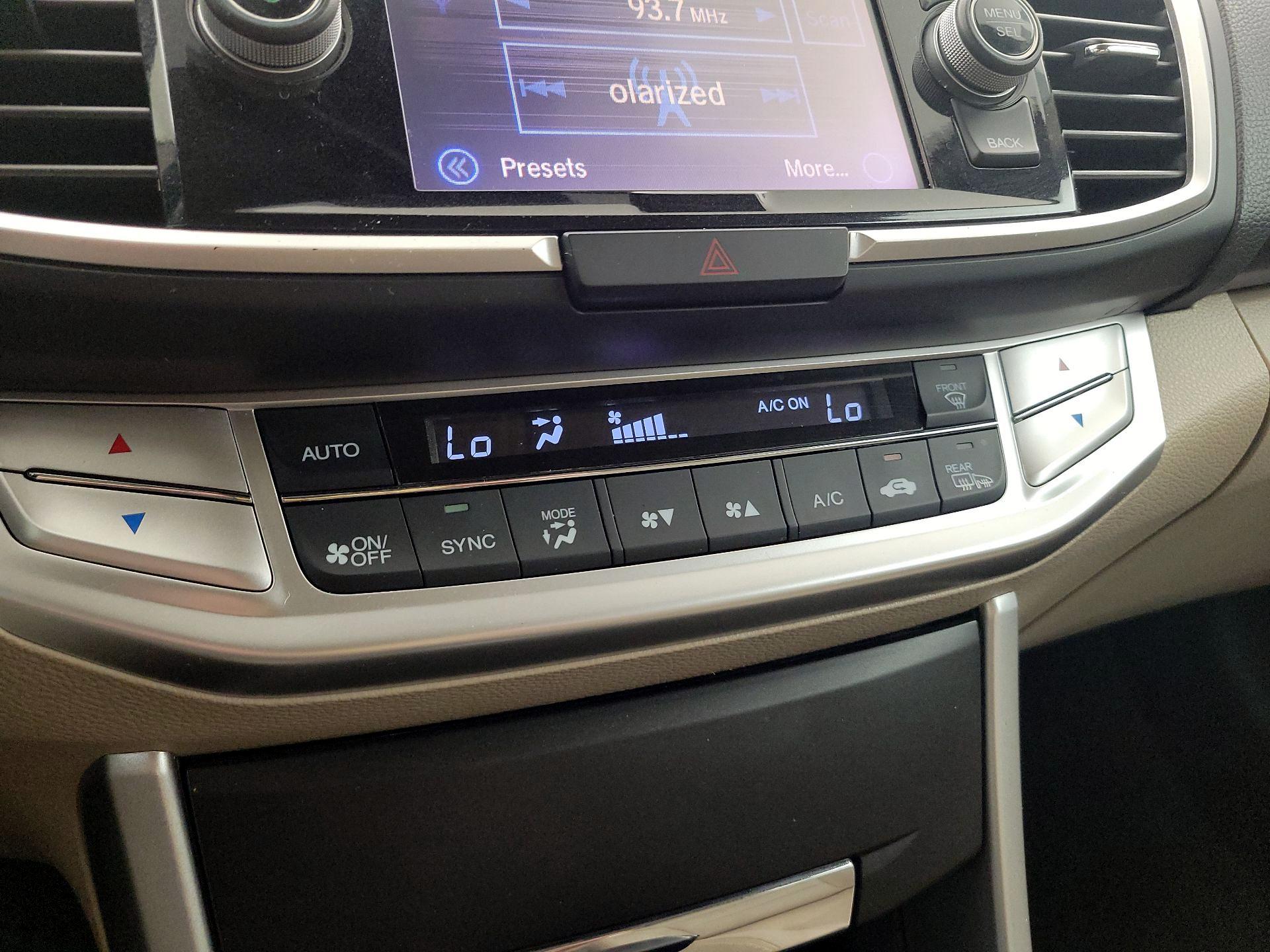 Thumbnail: 2015 Honda Accord - 14