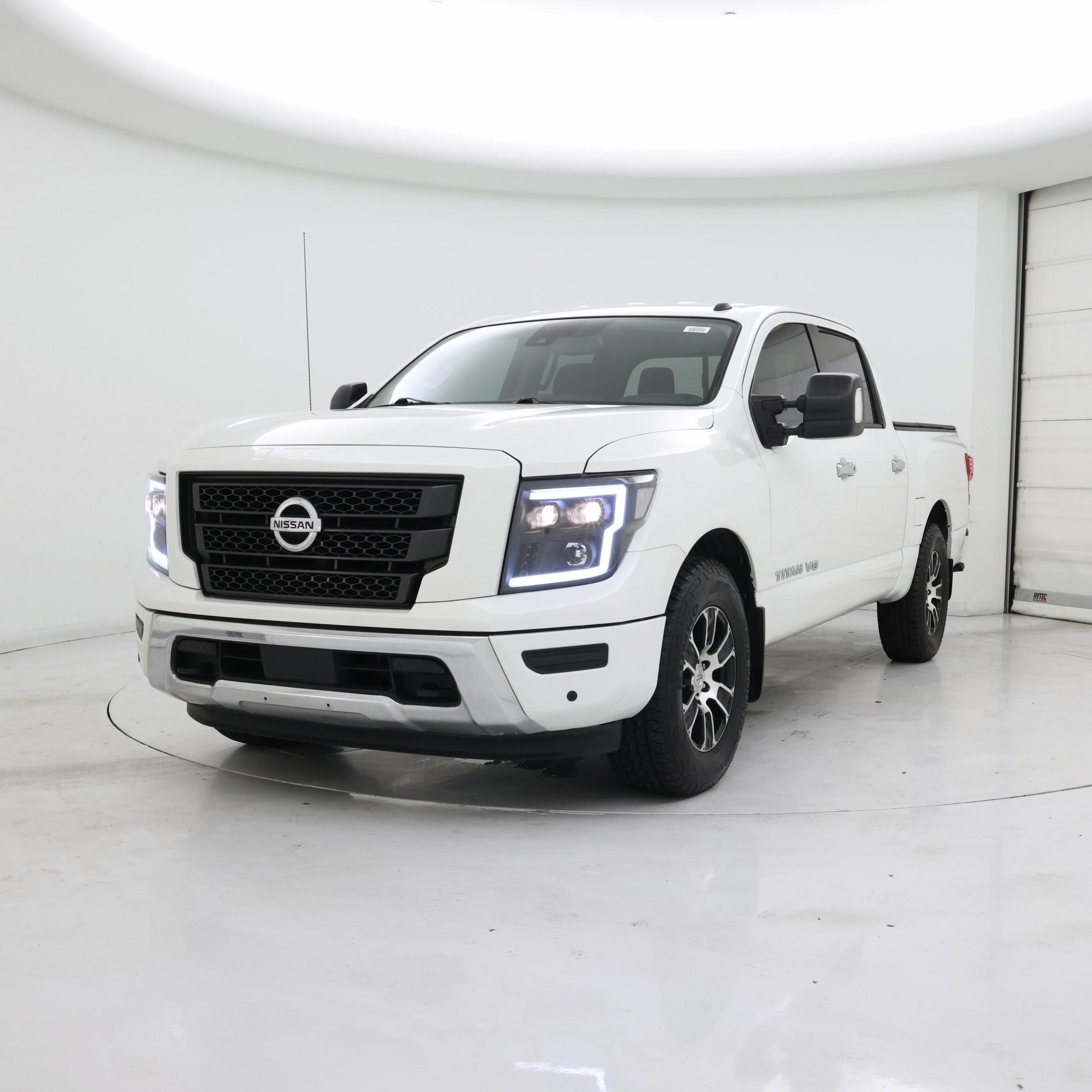 Thumbnail: 2020 Nissan Titan - 4