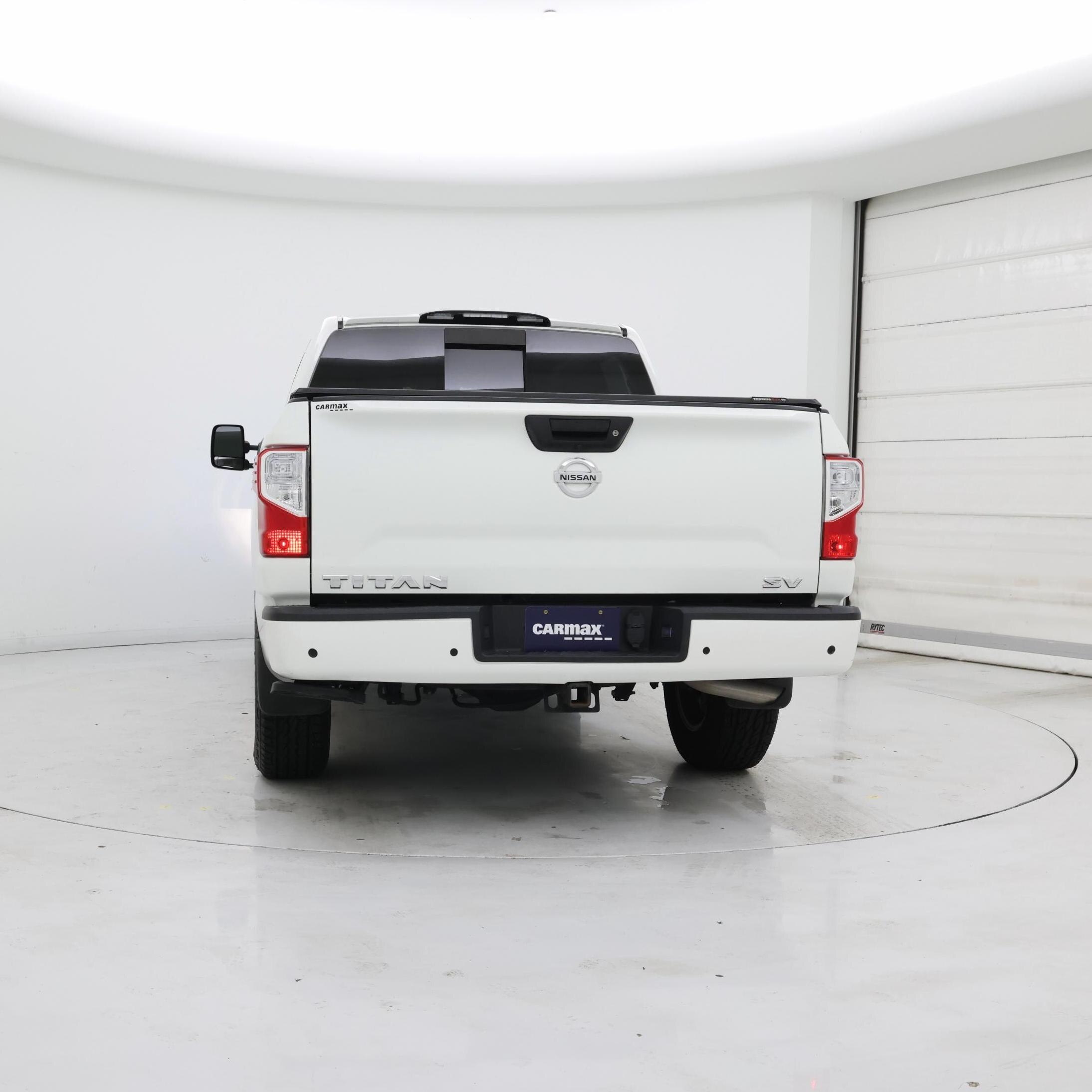 Thumbnail: 2020 Nissan Titan - 6