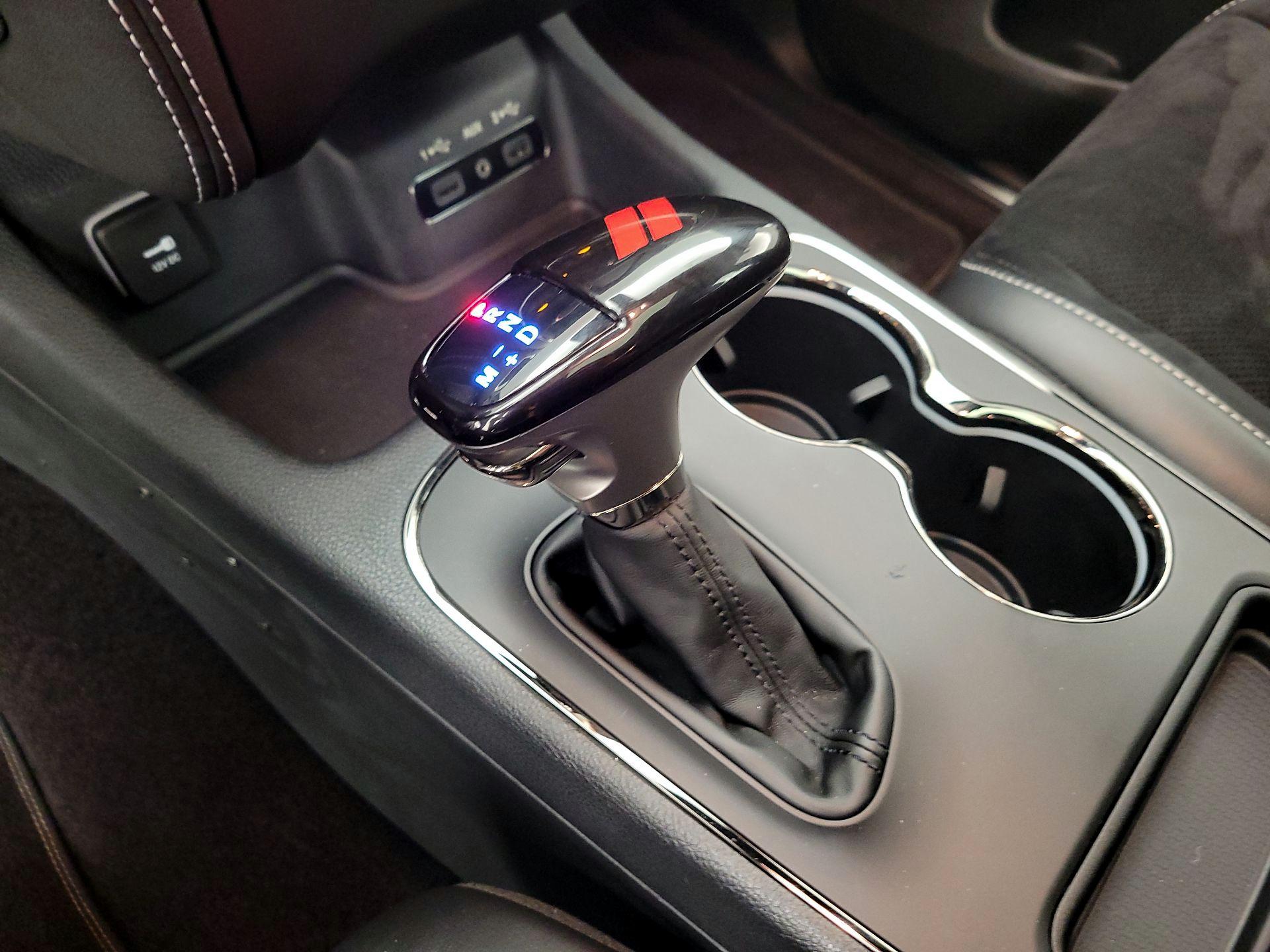 Thumbnail: 2018 Dodge Durango - 16