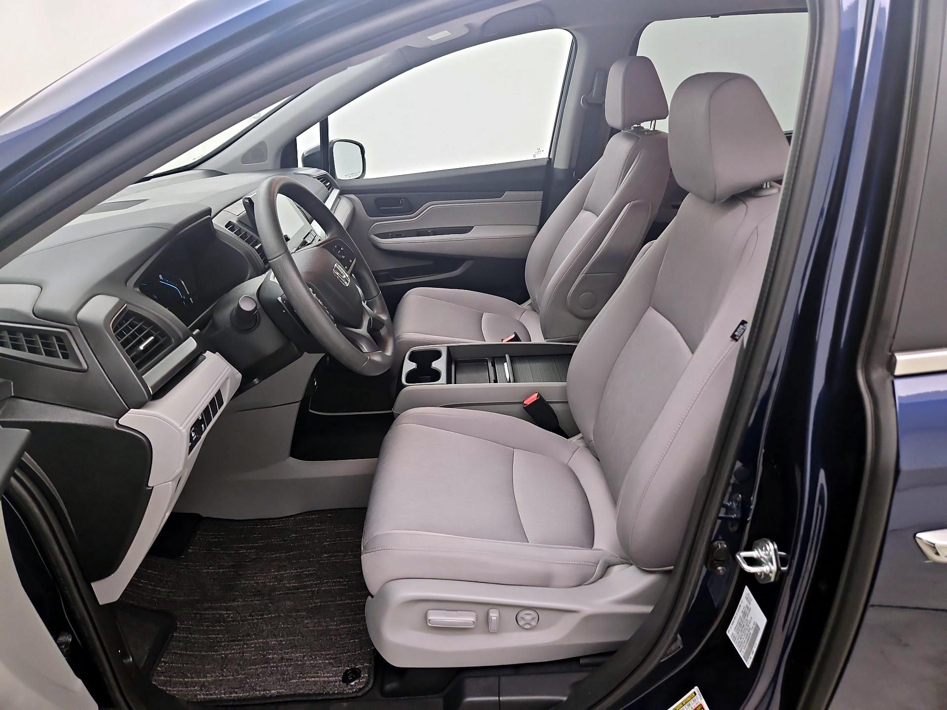 Thumbnail: 2022 Honda Odyssey - 11