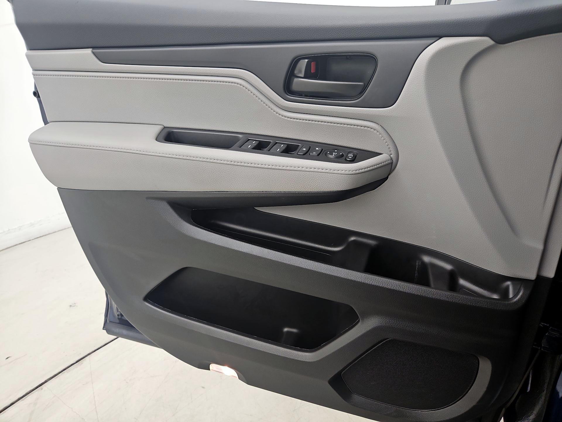 Thumbnail: 2022 Honda Odyssey - 12