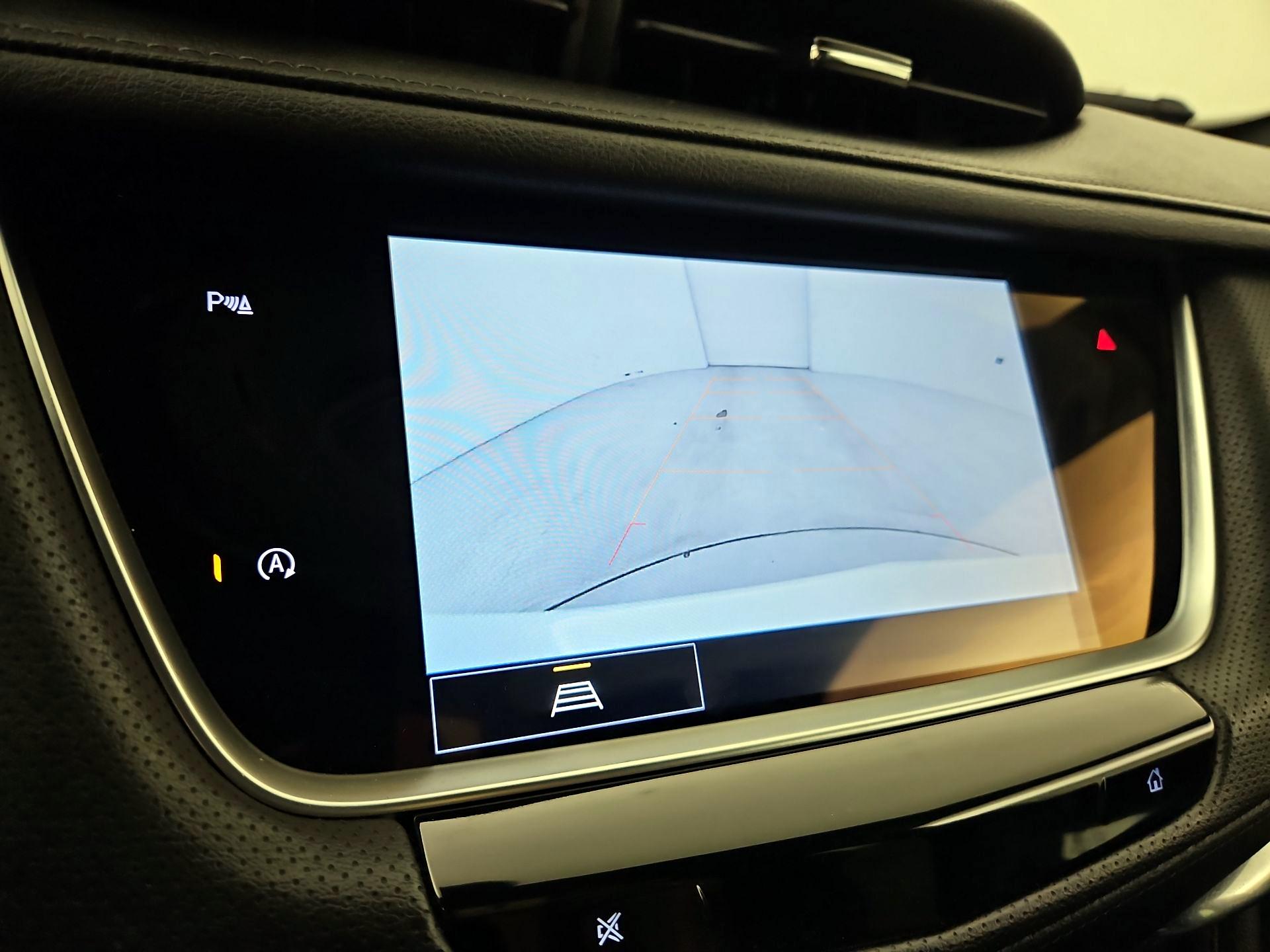 Thumbnail: 2023 Cadillac XT5 - 15