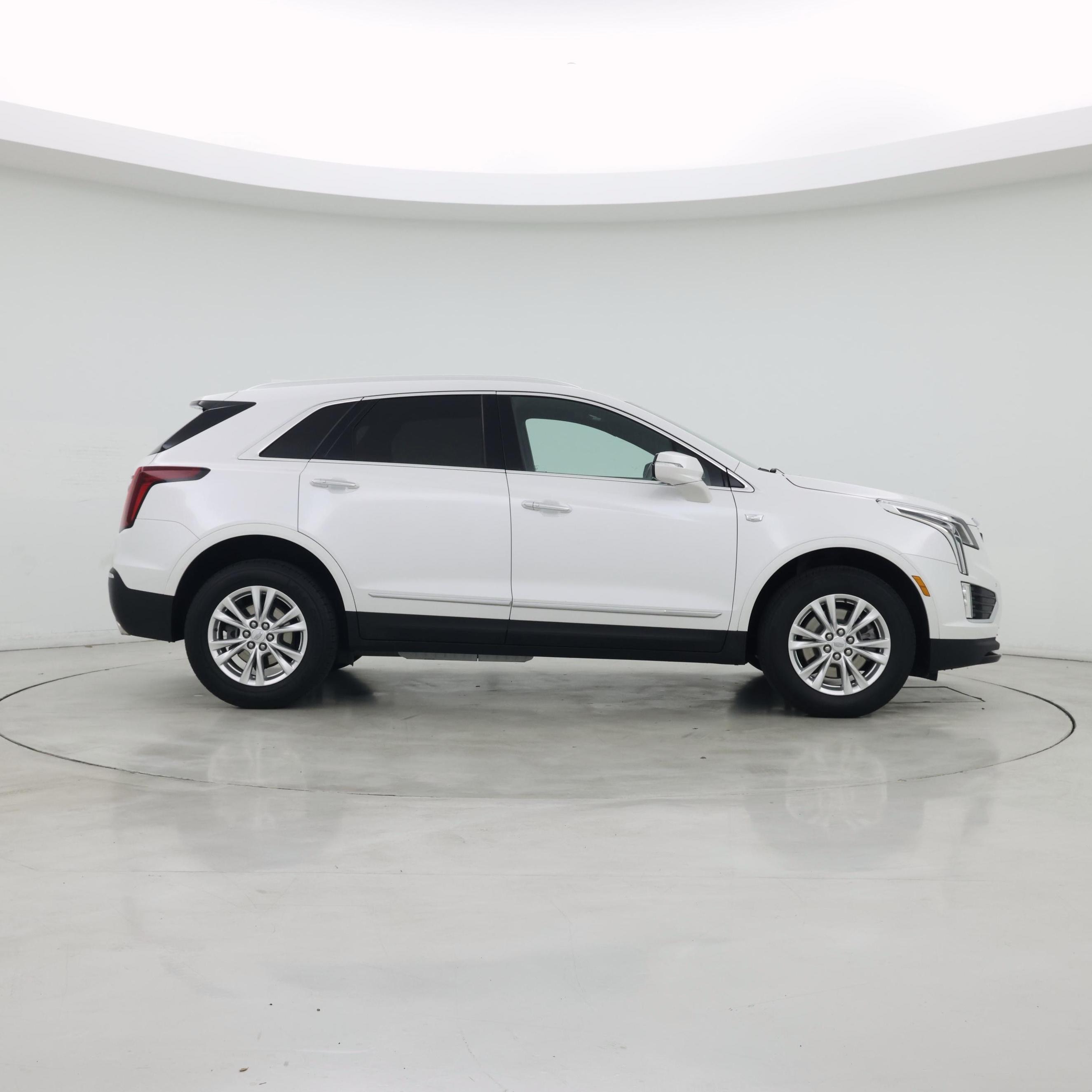 Thumbnail: 2023 Cadillac XT5 - 7