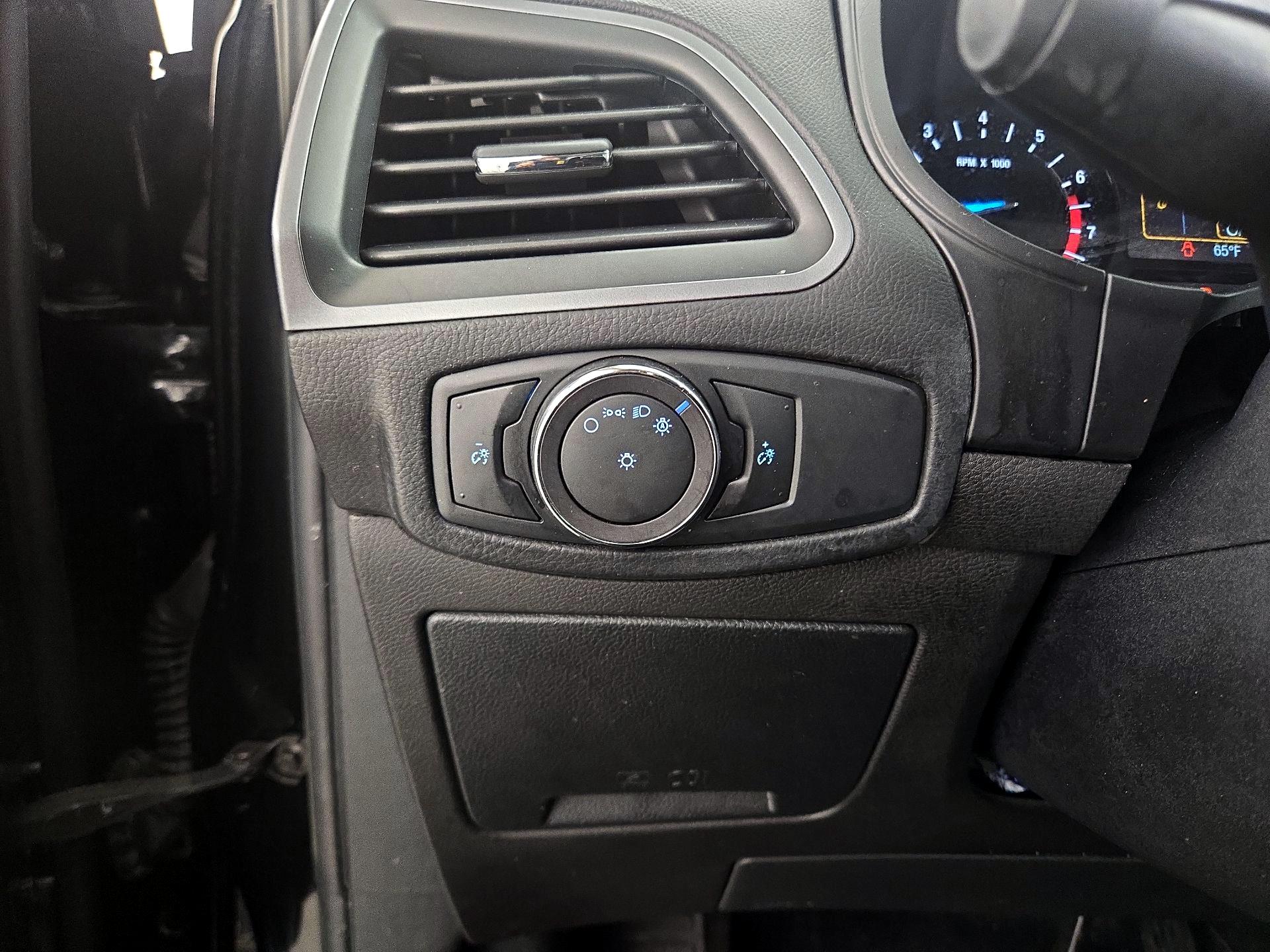 Thumbnail: 2018 Ford Edge - 13