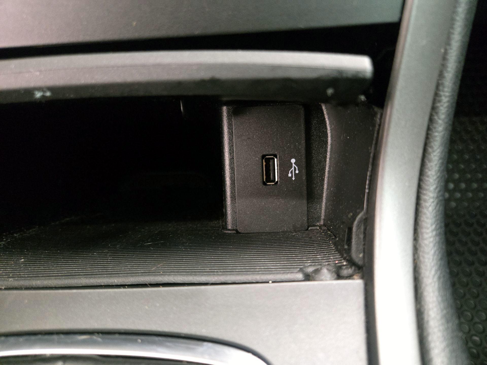 Thumbnail: 2018 Ford Edge - 18