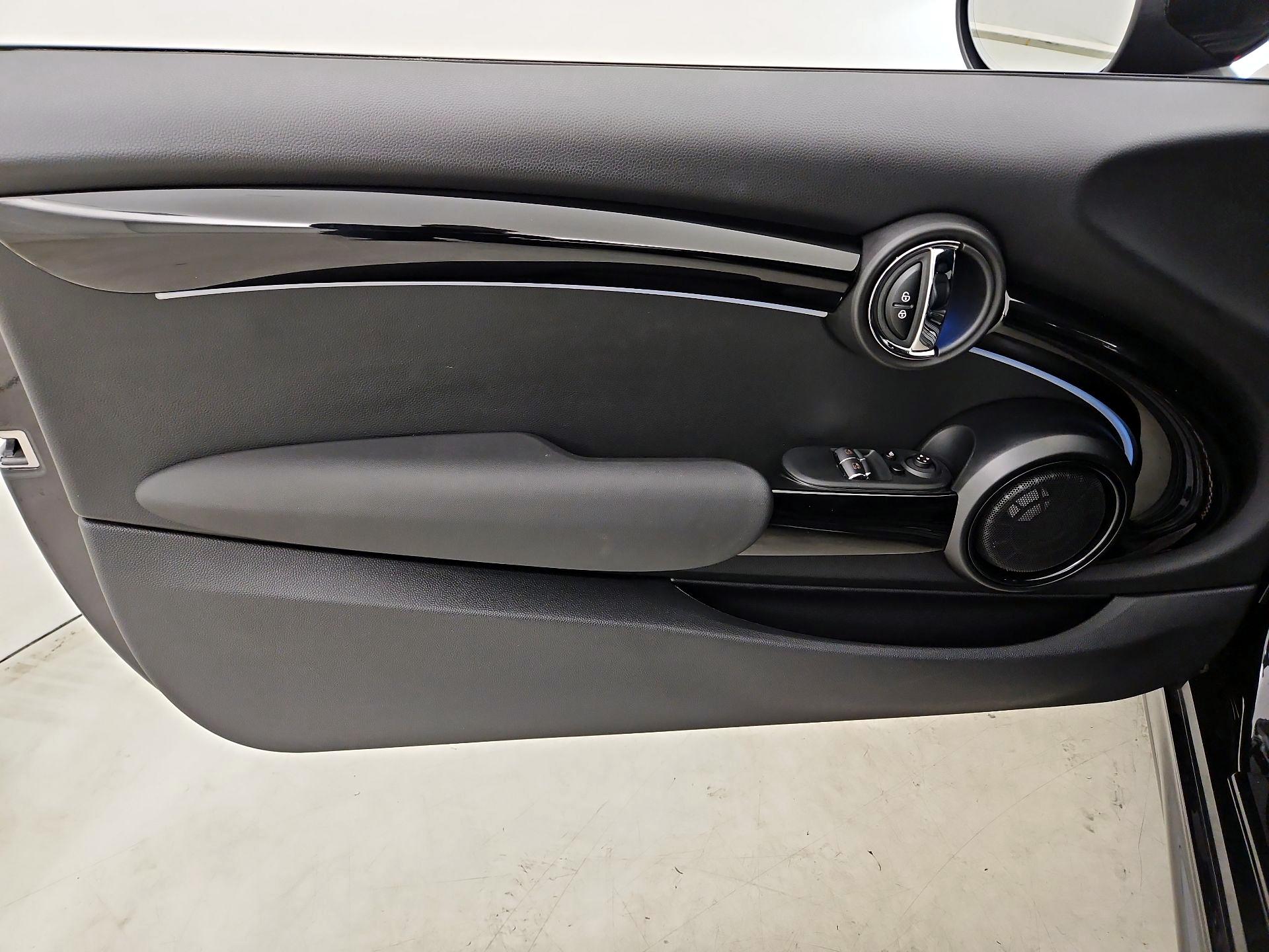 Thumbnail: 2023 MINI Cooper Hardtop - 12