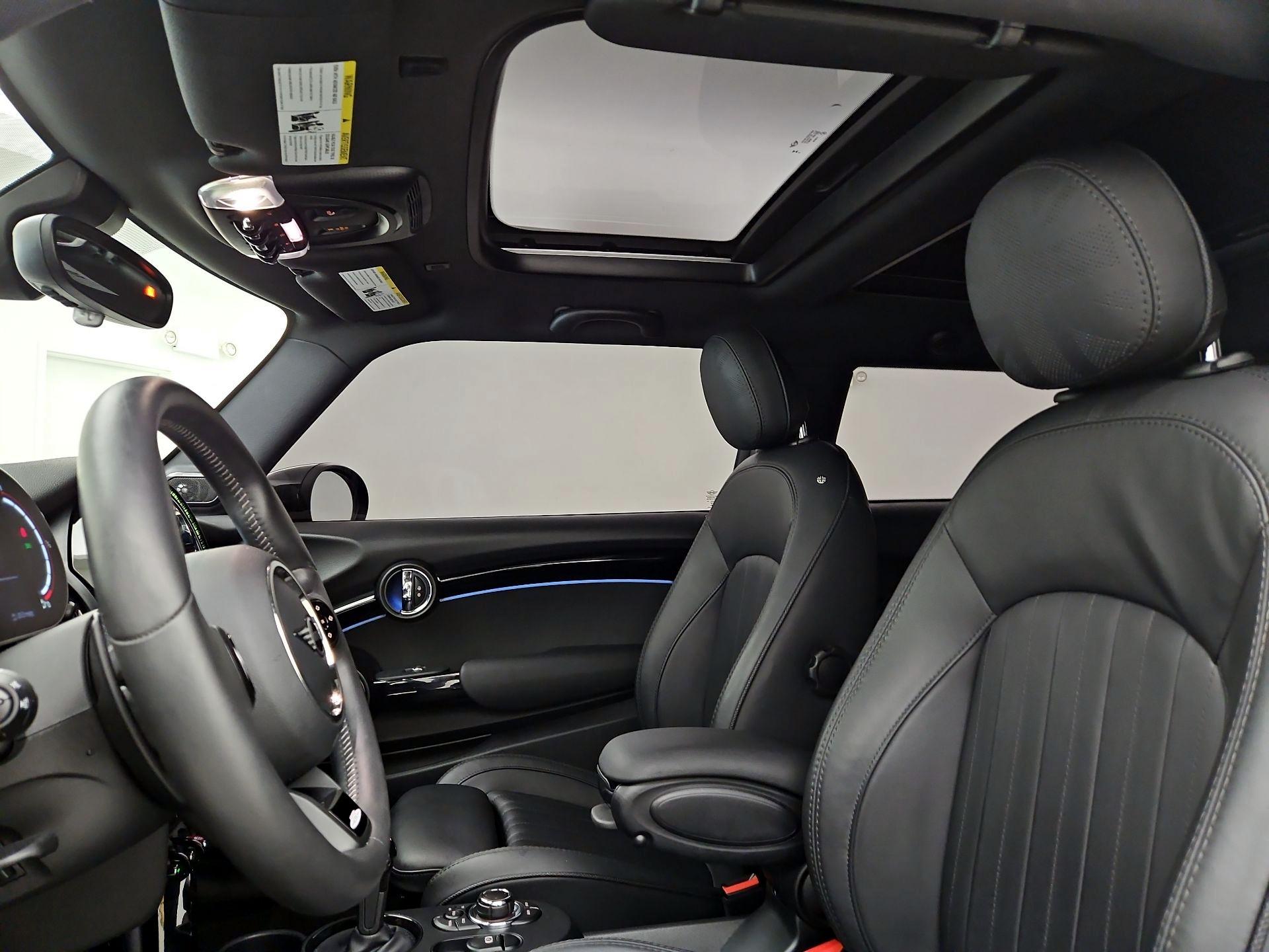 Thumbnail: 2023 MINI Cooper Hardtop - 20