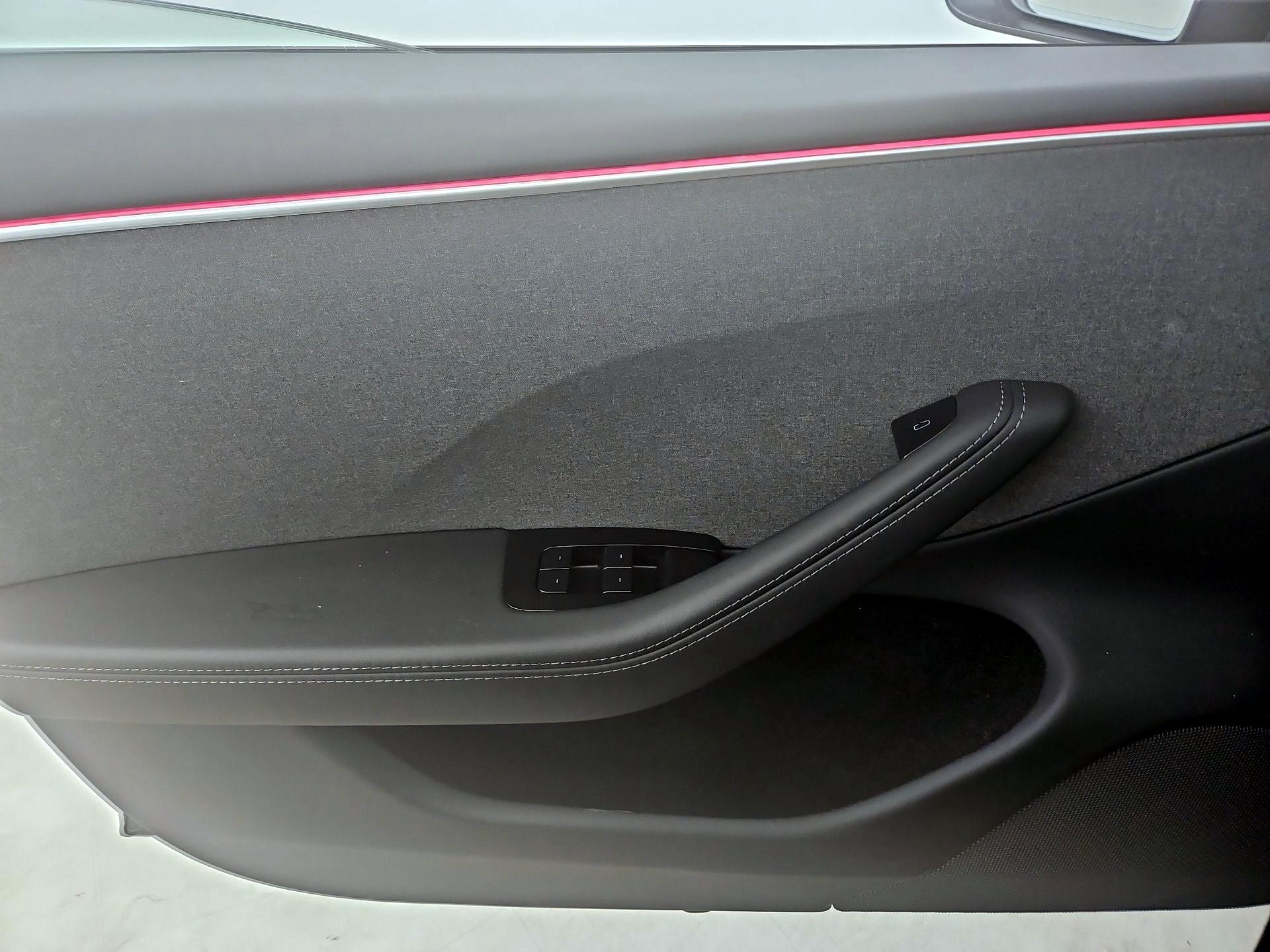 Thumbnail: 2025 Tesla Model 3 - 12