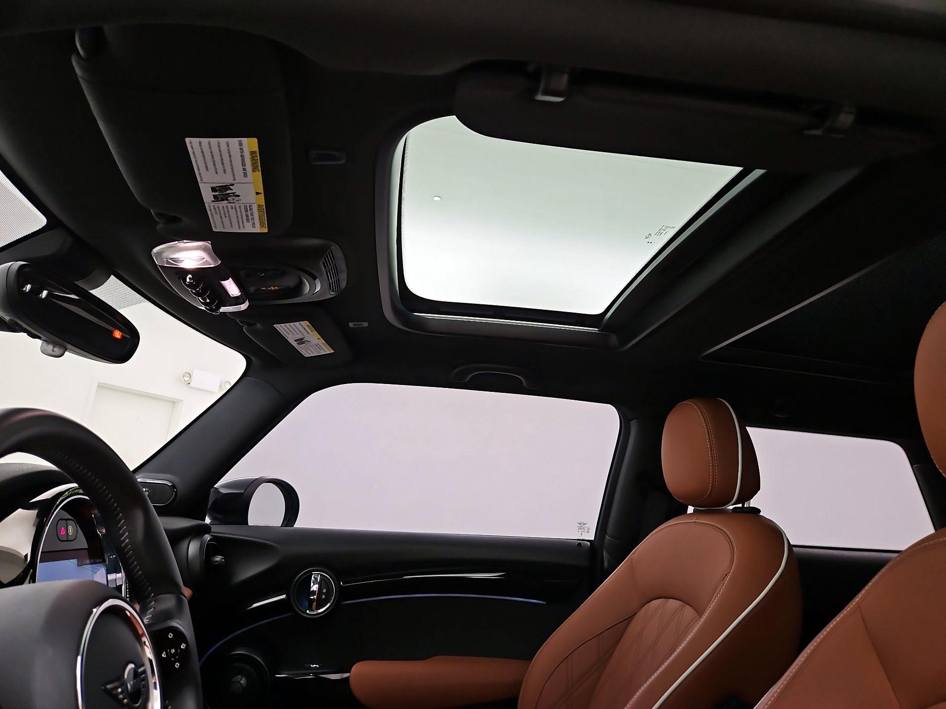 Thumbnail: 2024 MINI Cooper Hardtop - 20