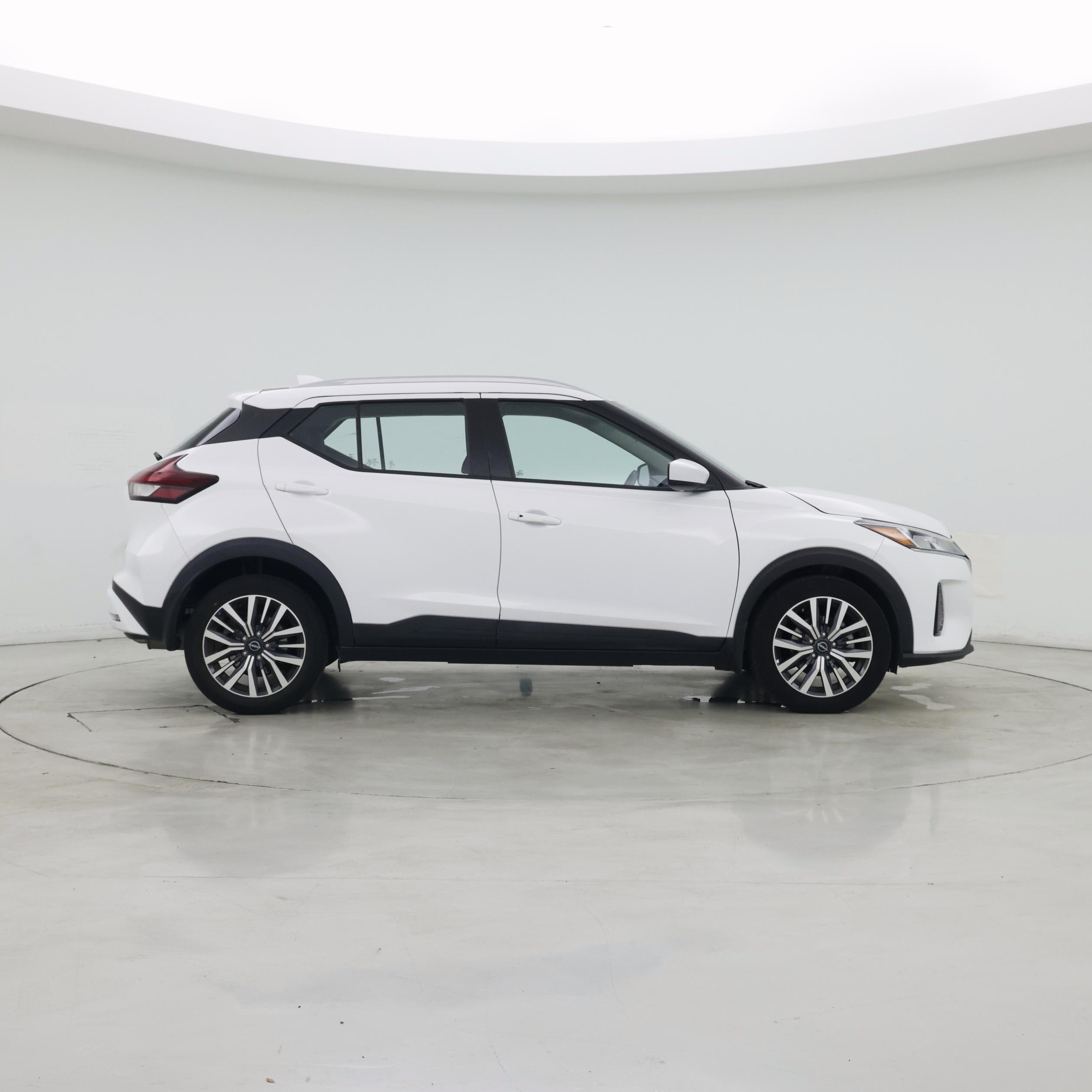 Thumbnail: 2023 Nissan Kicks - 7