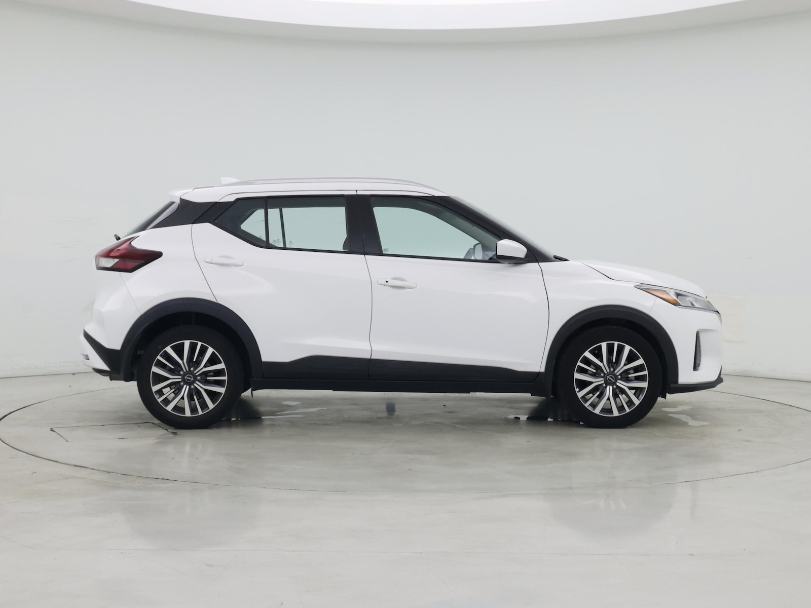 2023 Nissan Kicks SV - Photo 8