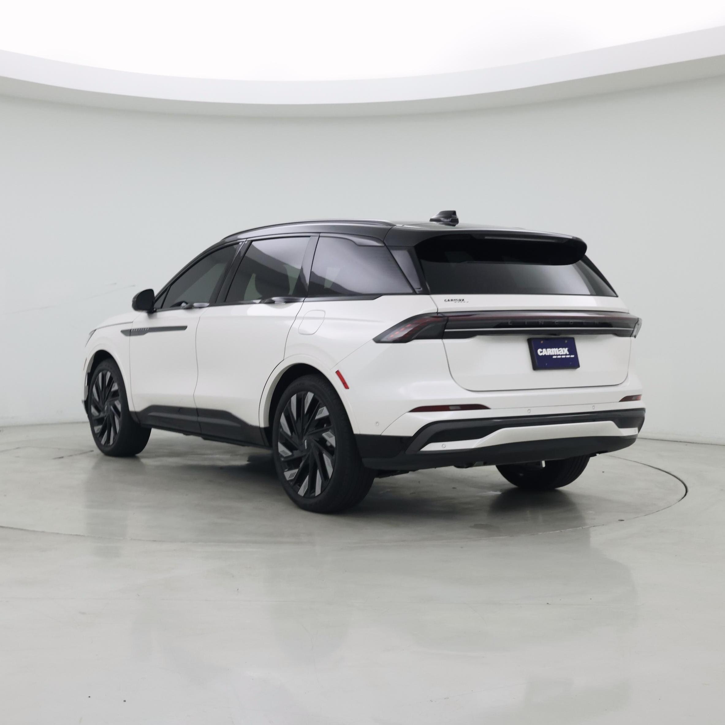 Thumbnail: 2024 Lincoln Nautilus - 2