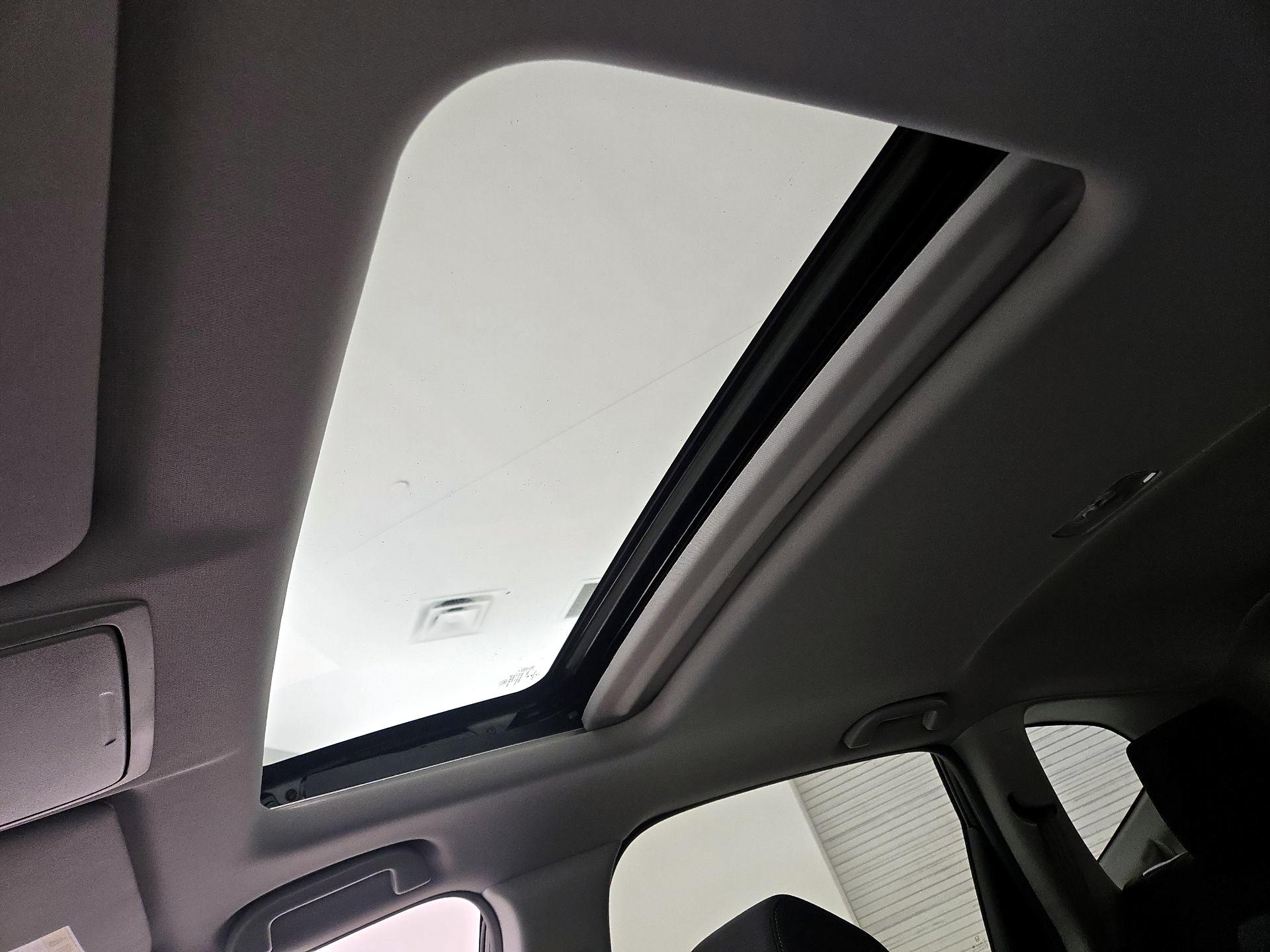 Thumbnail: 2019 Honda CR-V - 19