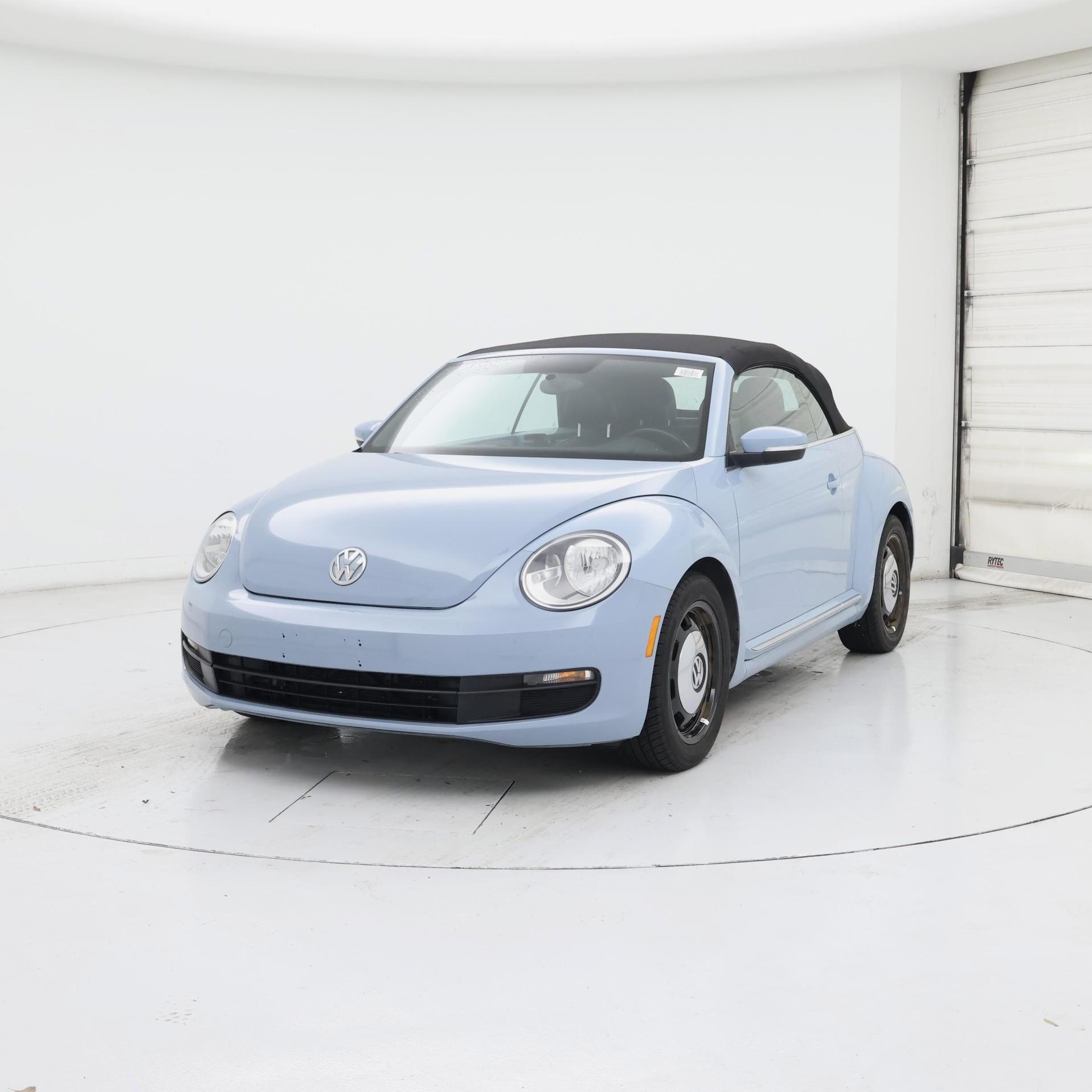 Thumbnail: 2014 Volkswagen Beetle - 4
