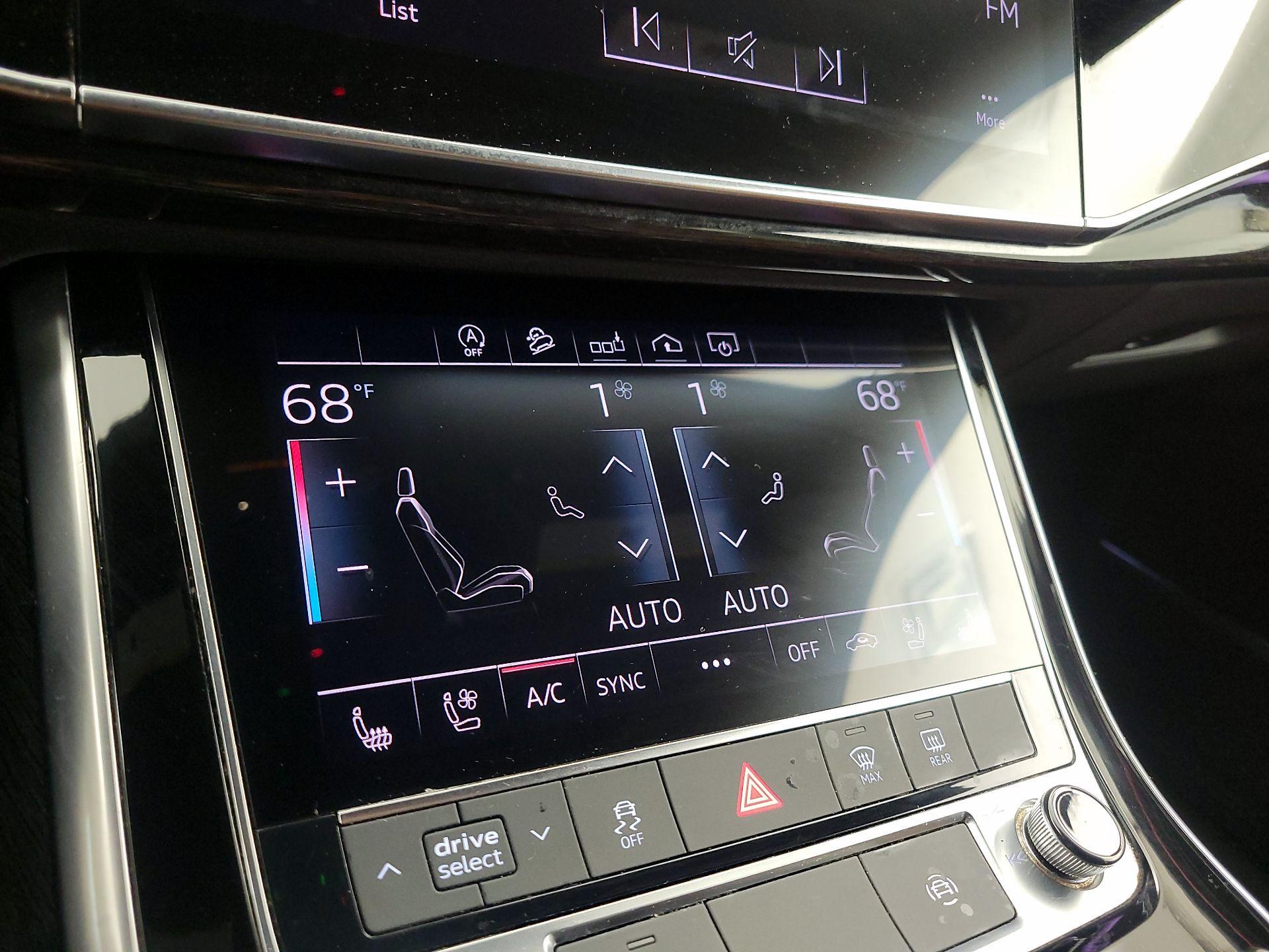 Thumbnail: 2019 Audi Q8 - 17