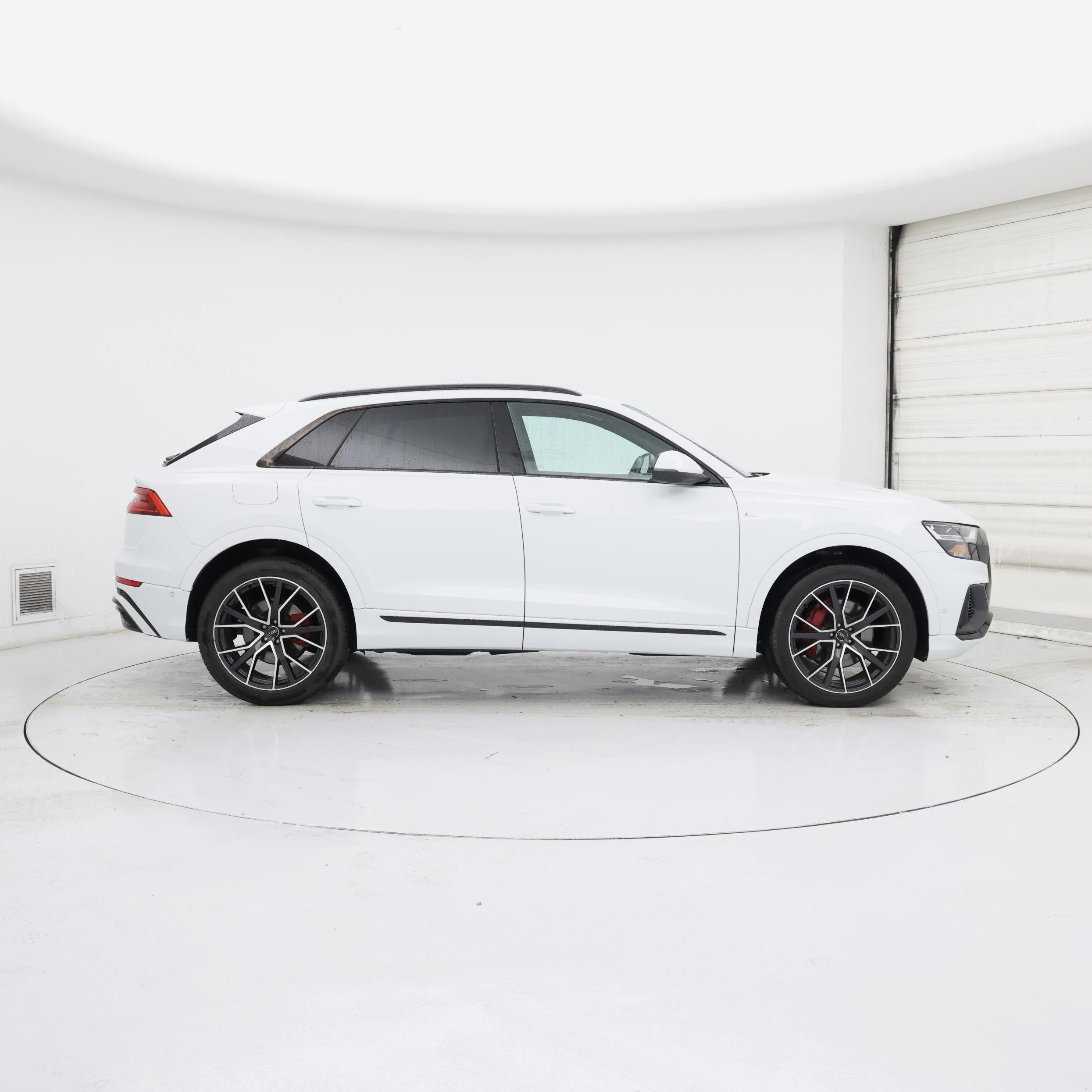 Thumbnail: 2019 Audi Q8 - 7