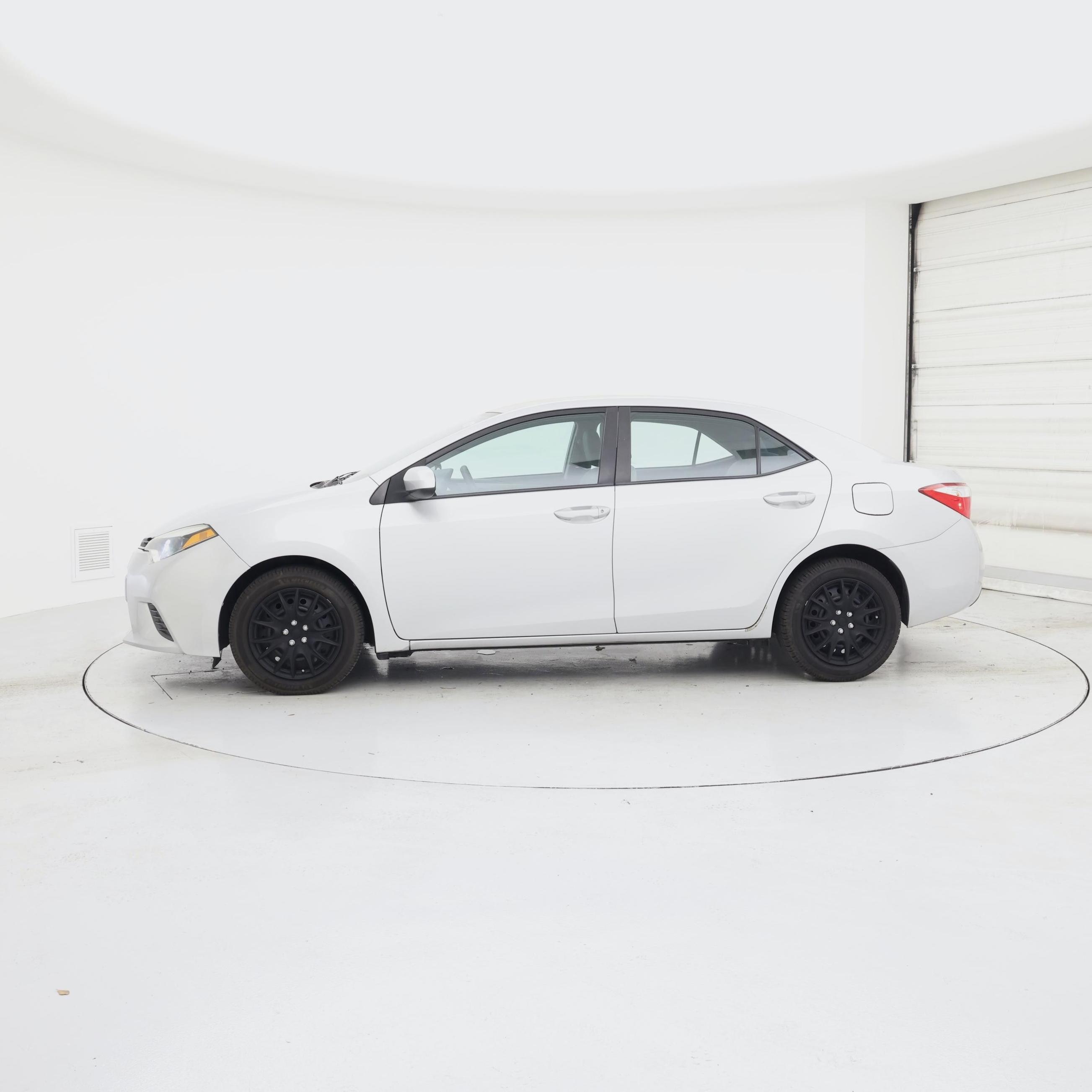 Thumbnail: 2016 Toyota Corolla - 3