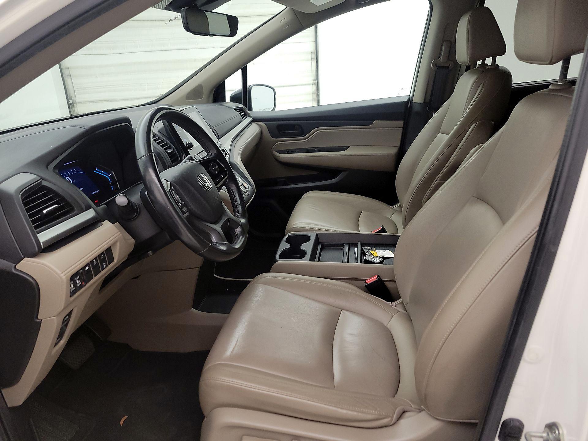 Thumbnail: 2019 Honda Odyssey - 11