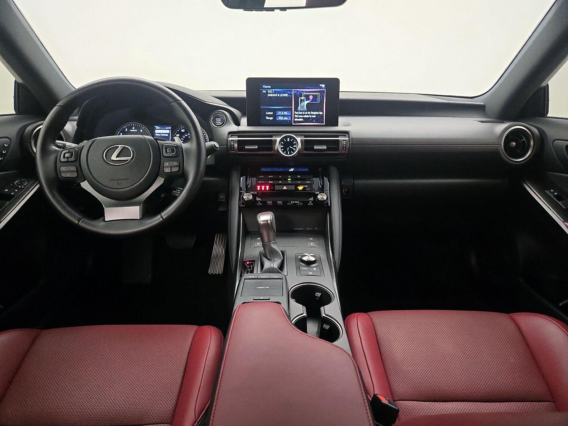 Thumbnail: 2022 Lexus IS - 9